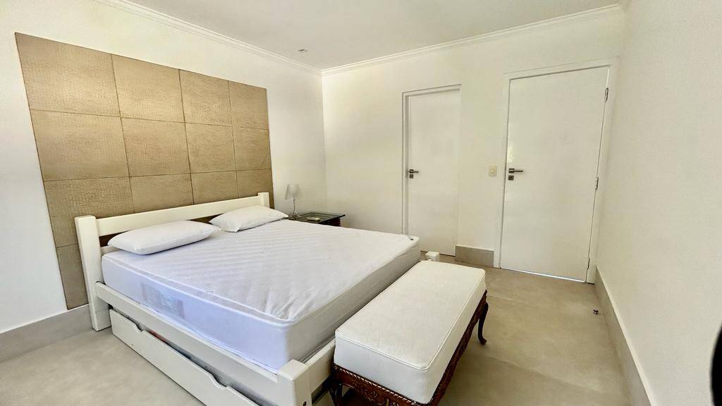 Casa à venda com 4 quartos, 227m² - Foto 17