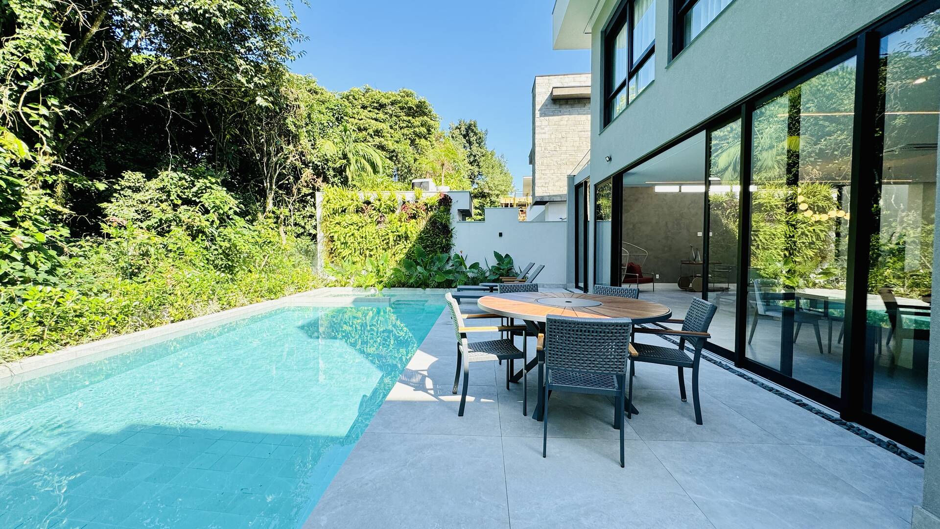 Casa à venda com 6 quartos, 420m² - Foto 53