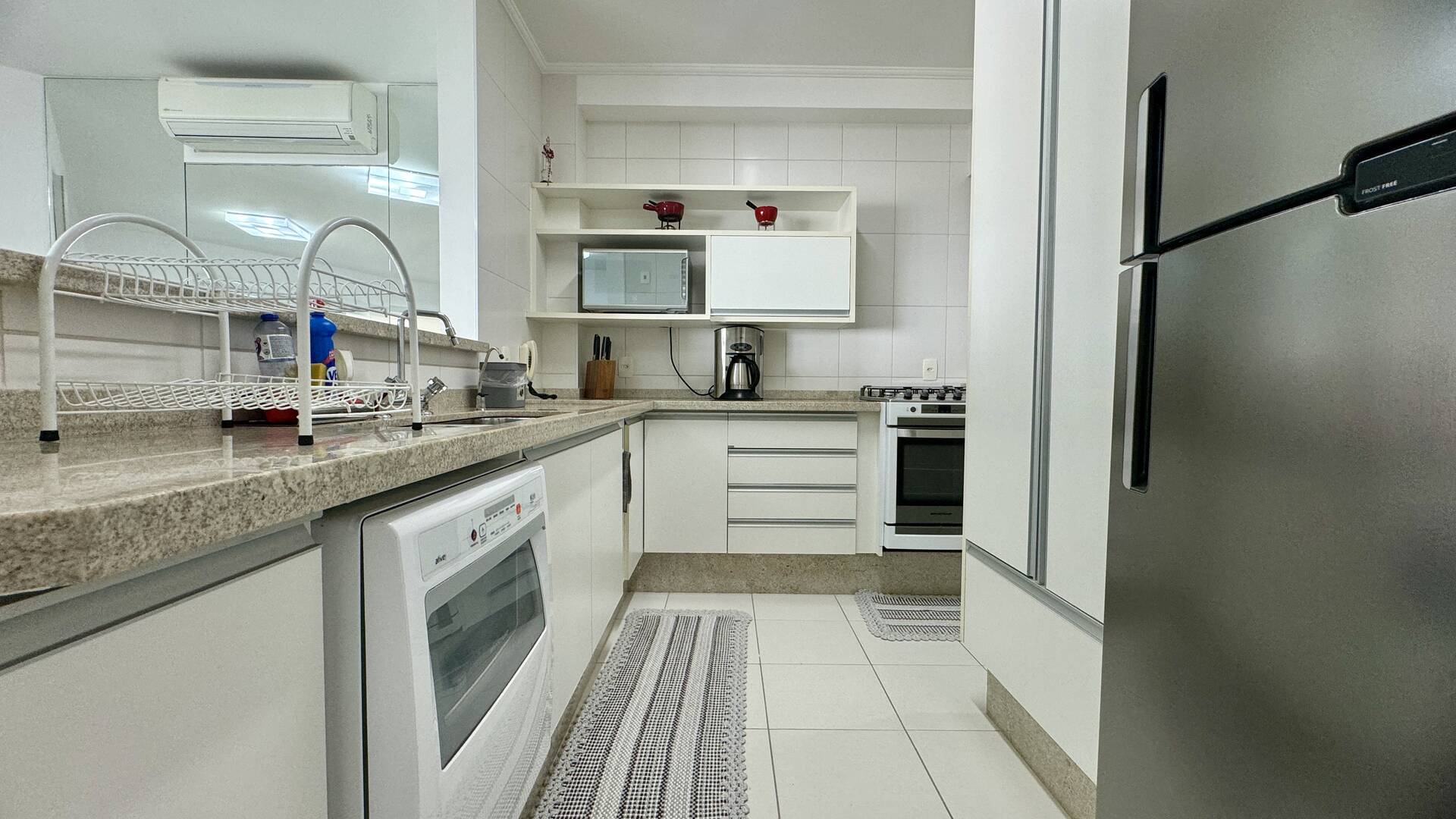 Apartamento à venda com 4 quartos, 134m² - Foto 6