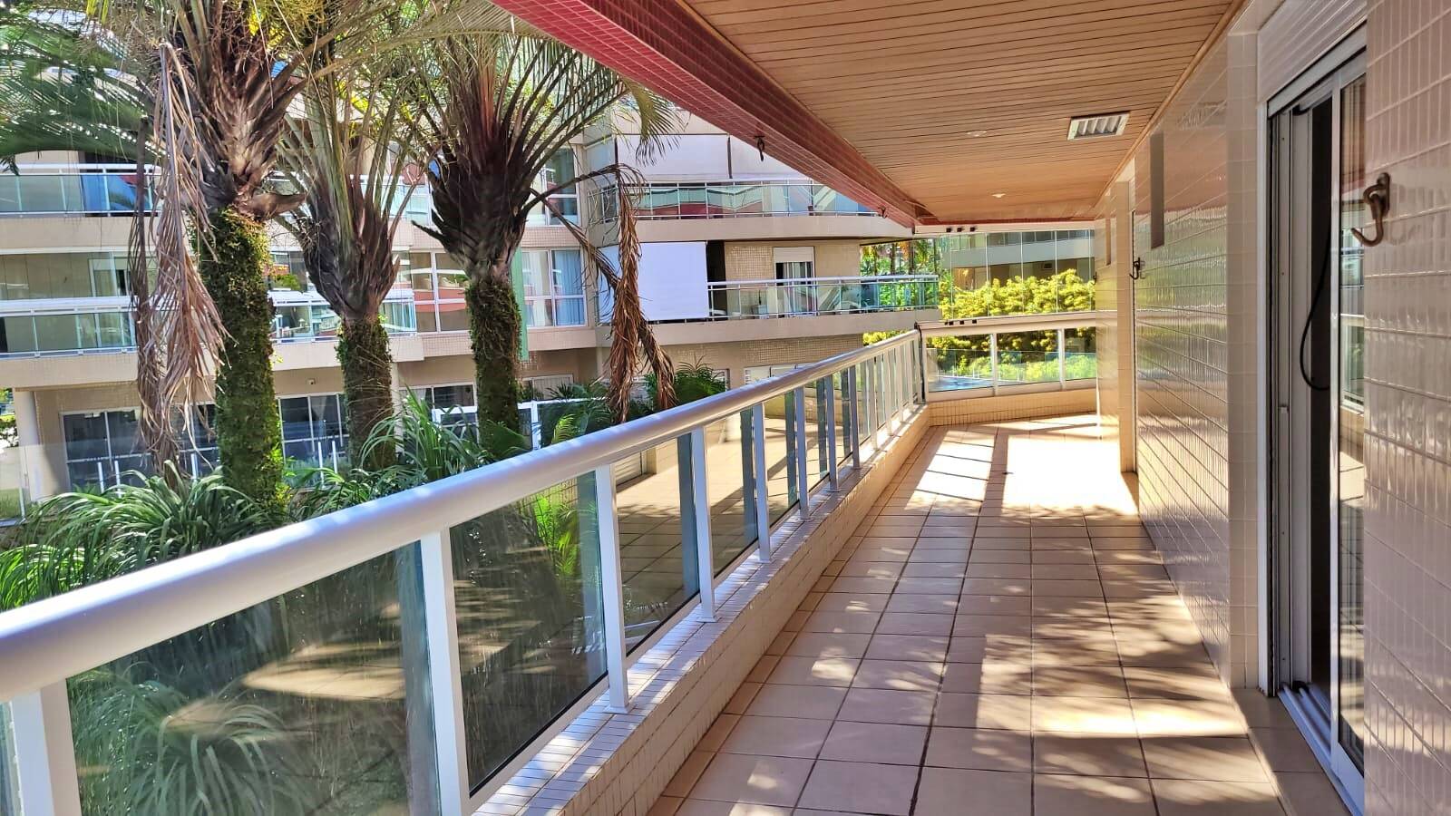 Apartamento à venda com 4 quartos, 205m² - Foto 13