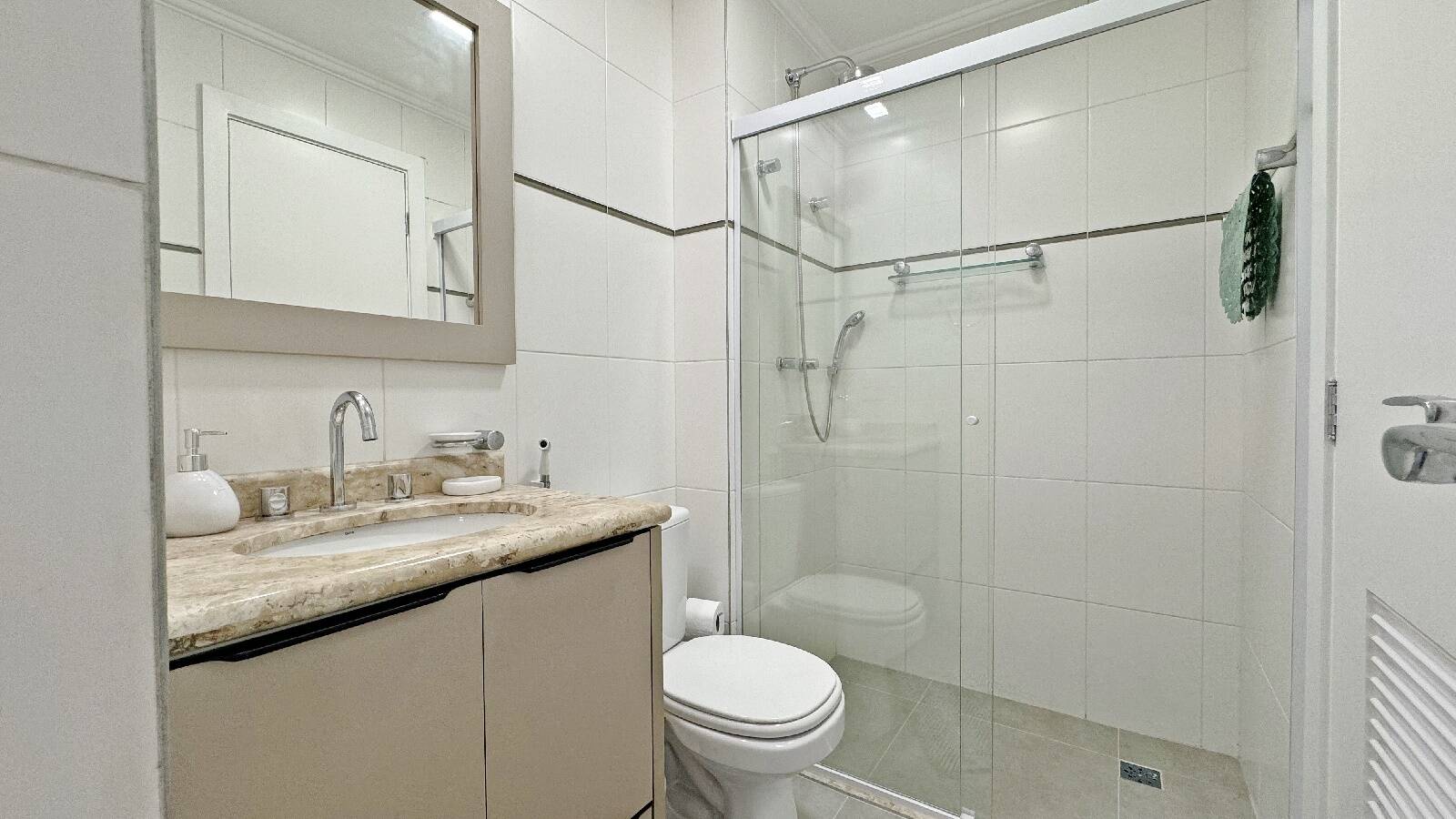 Apartamento à venda com 3 quartos, 156m² - Foto 19