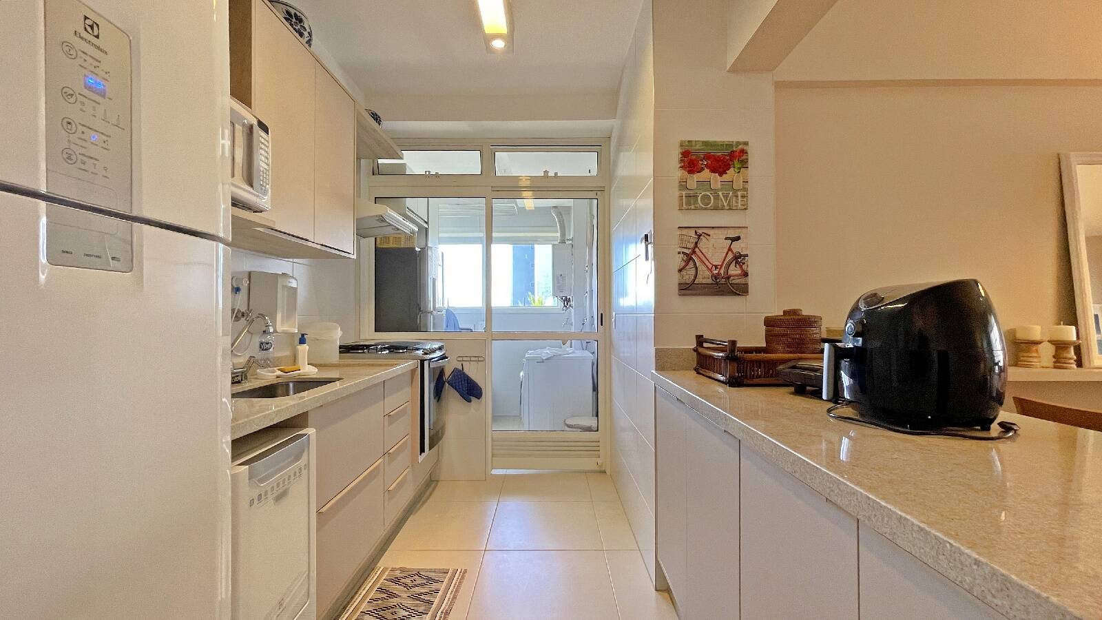 Apartamento à venda com 3 quartos, 136m² - Foto 17