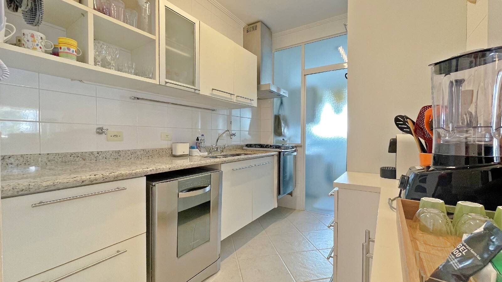 Apartamento à venda com 3 quartos, 118m² - Foto 14