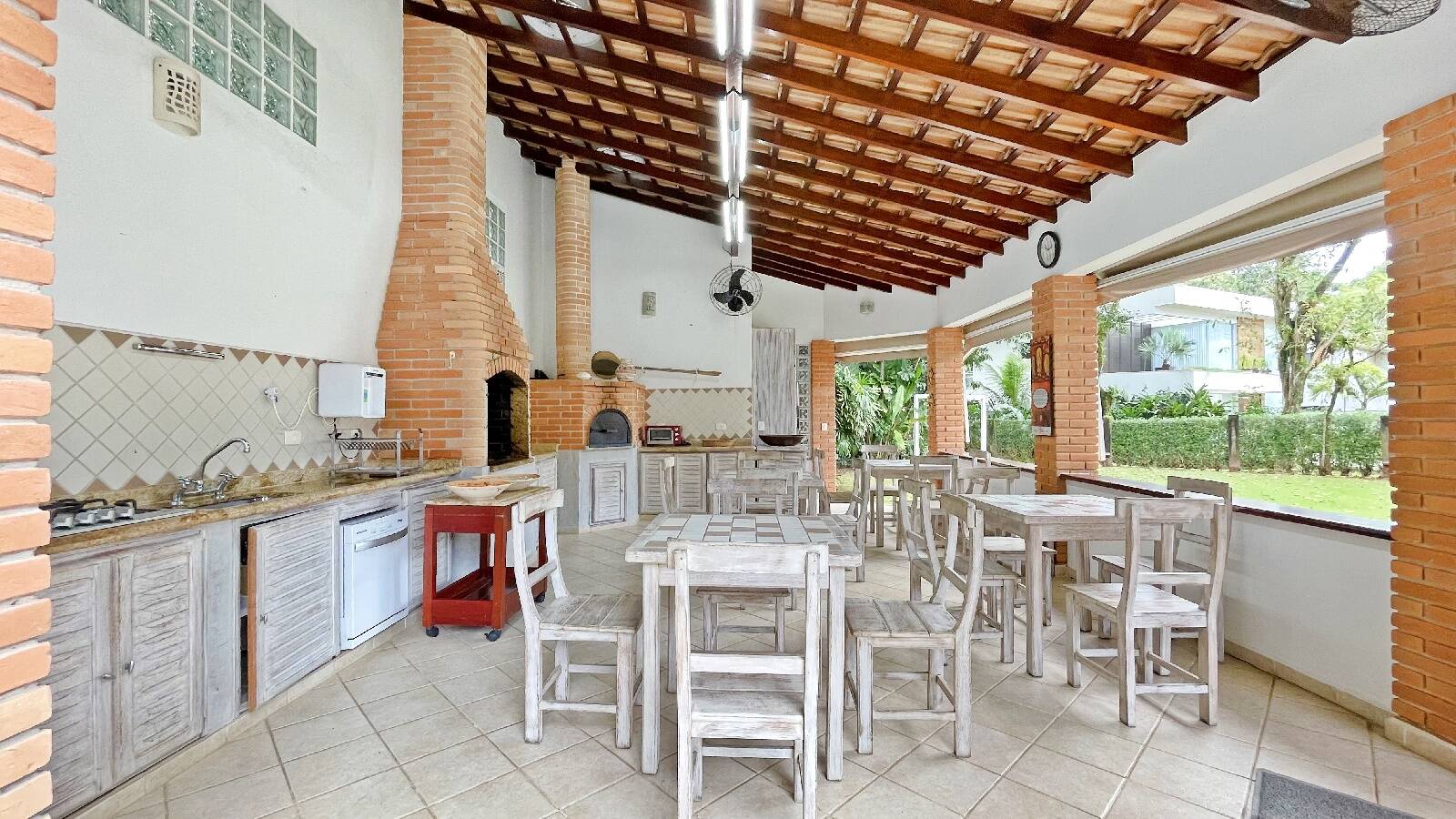 Casa à venda com 4 quartos, 271m² - Foto 28