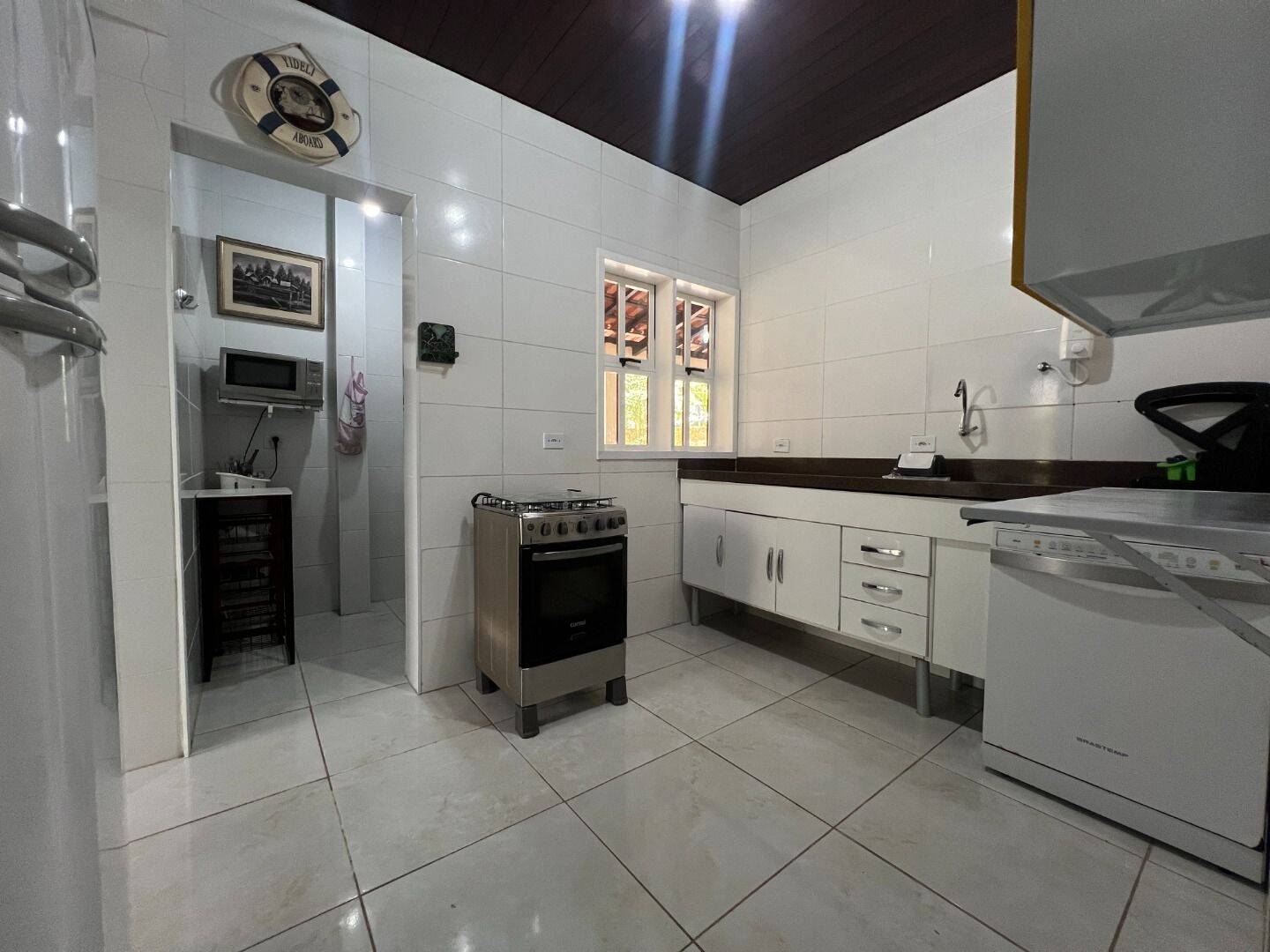 Casa à venda com 5 quartos, 246m² - Foto 12