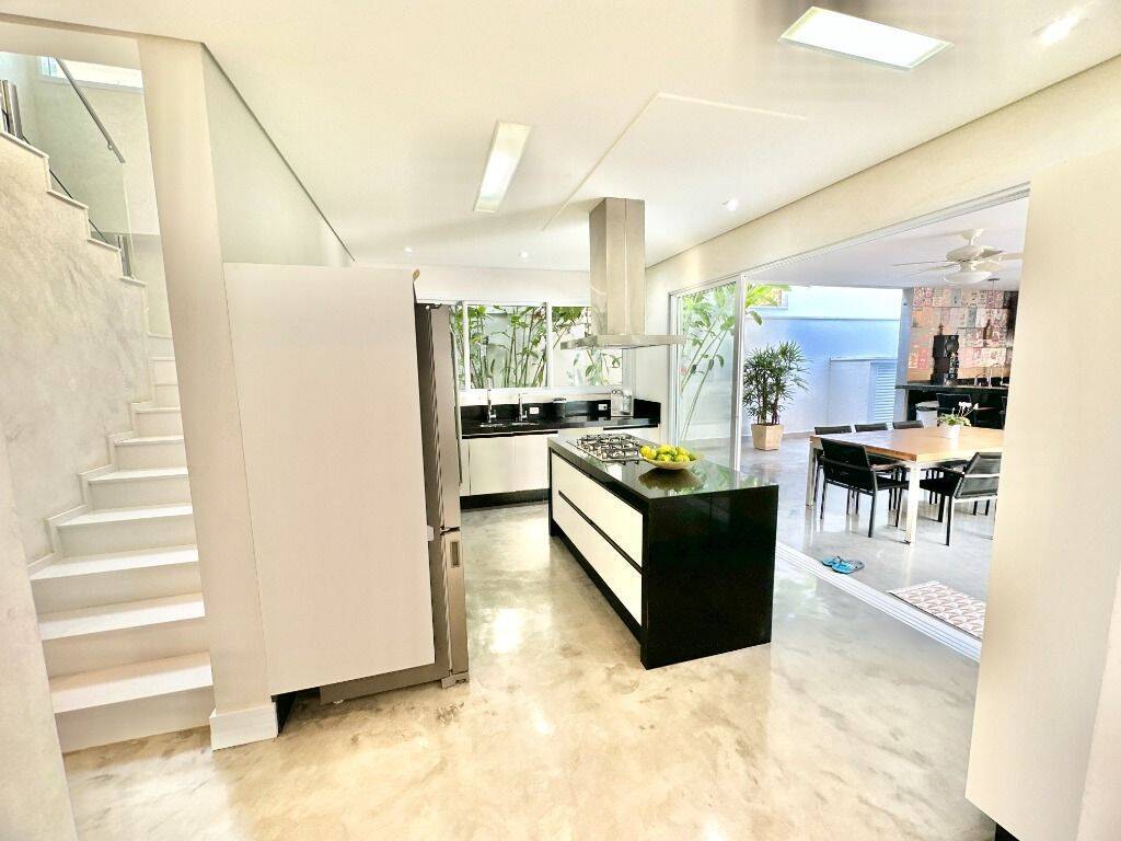 Casa à venda com 5 quartos, 440m² - Foto 6