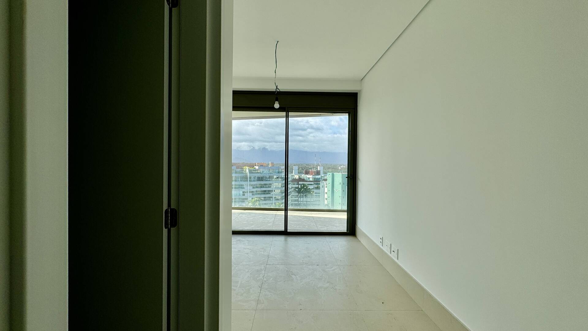 Apartamento à venda com 4 quartos, 208m² - Foto 6