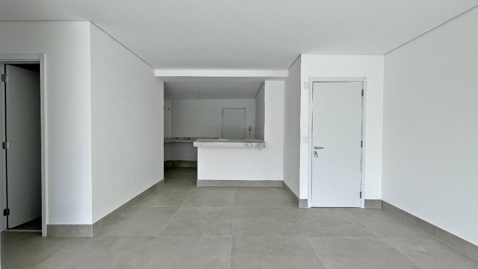 Apartamento à venda com 4 quartos, 163m² - Foto 12