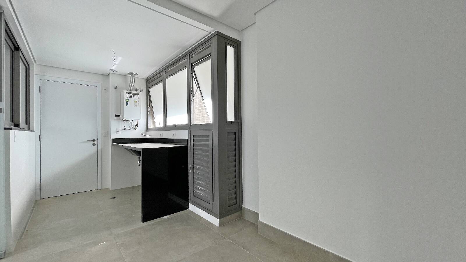 Apartamento à venda com 4 quartos, 163m² - Foto 17