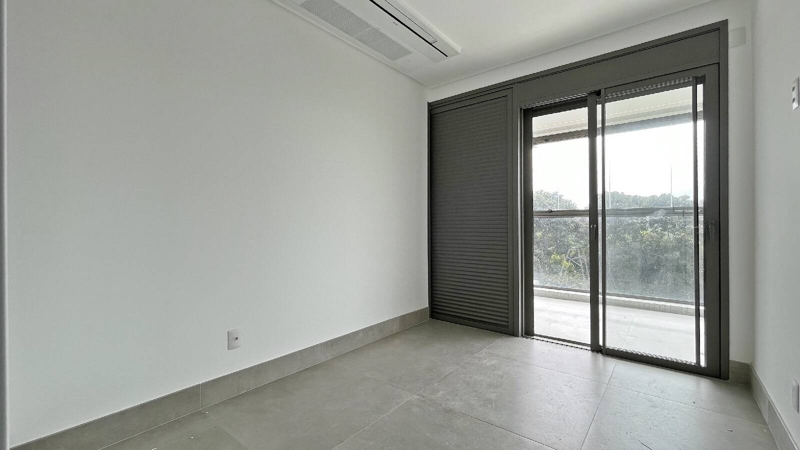 Apartamento à venda com 4 quartos, 160m² - Foto 9