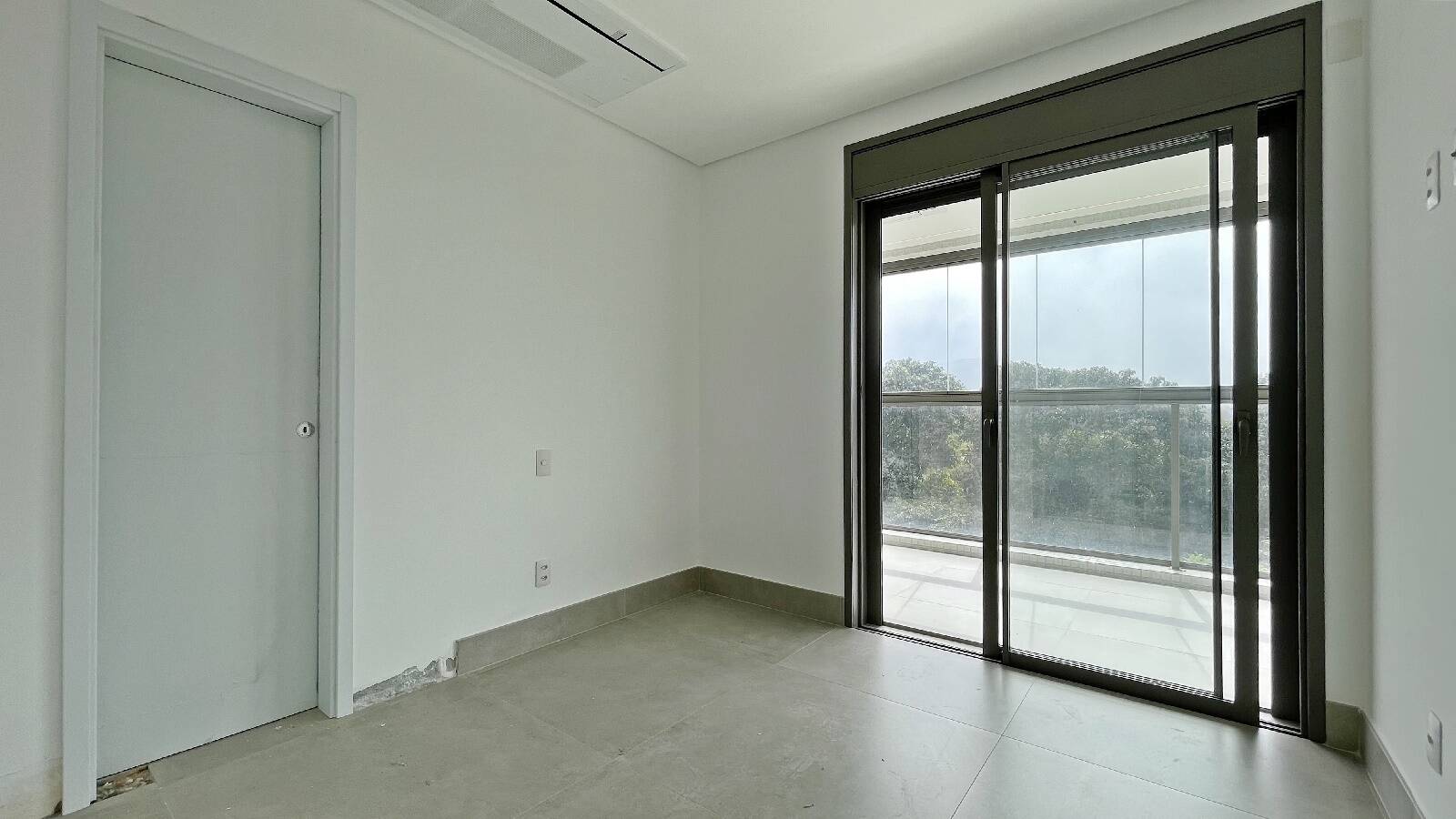 Apartamento à venda com 4 quartos, 160m² - Foto 11