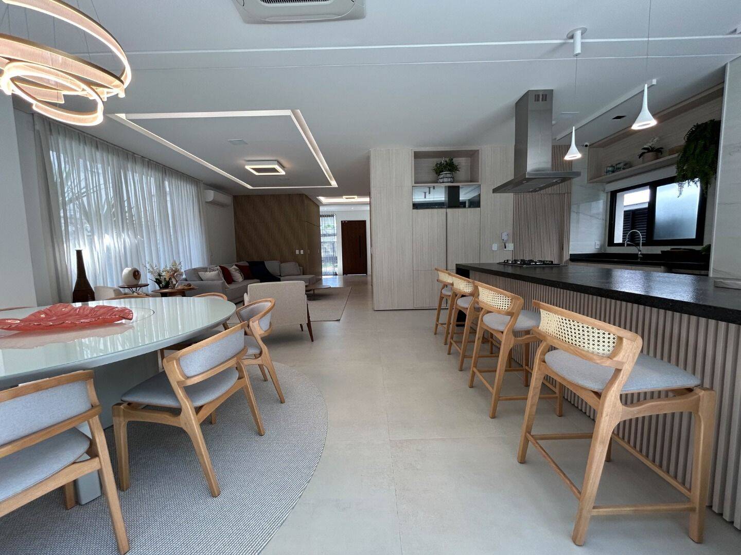 Casa à venda com 6 quartos, 400m² - Foto 6