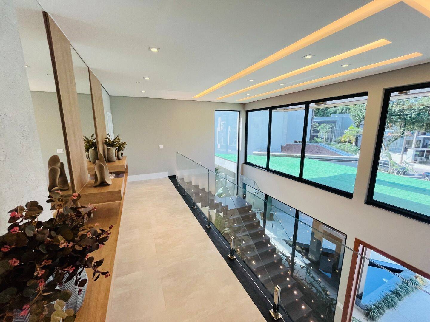 Casa à venda com 6 quartos, 570m² - Foto 11