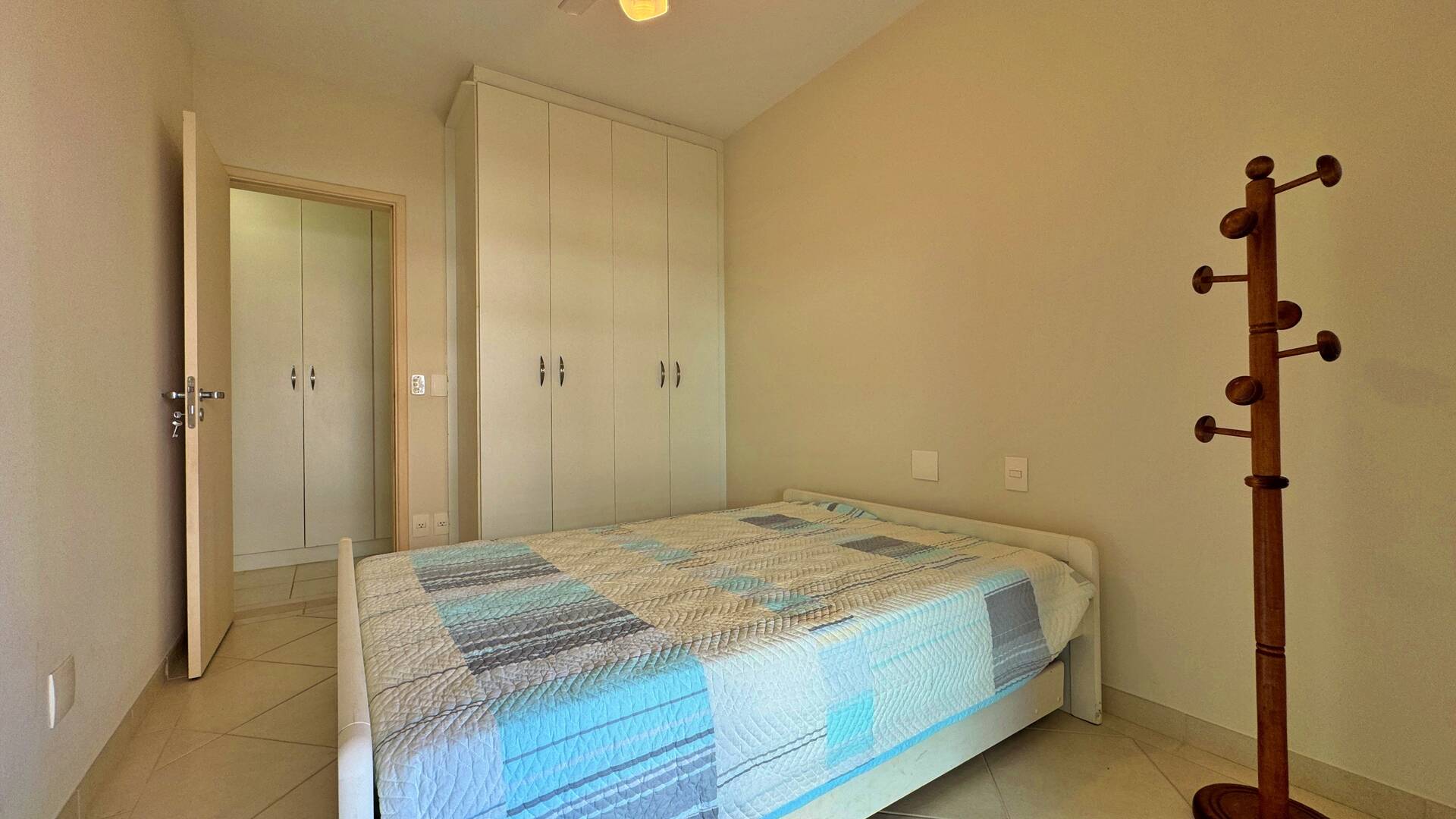 Apartamento à venda com 4 quartos, 197m² - Foto 21