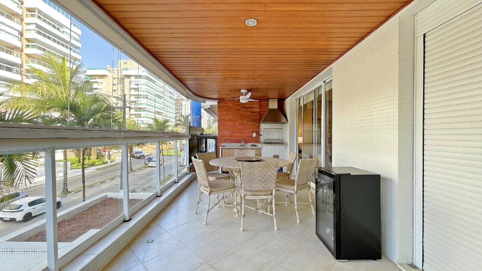 Apartamento à venda com 3 quartos, 130m² - Foto 3