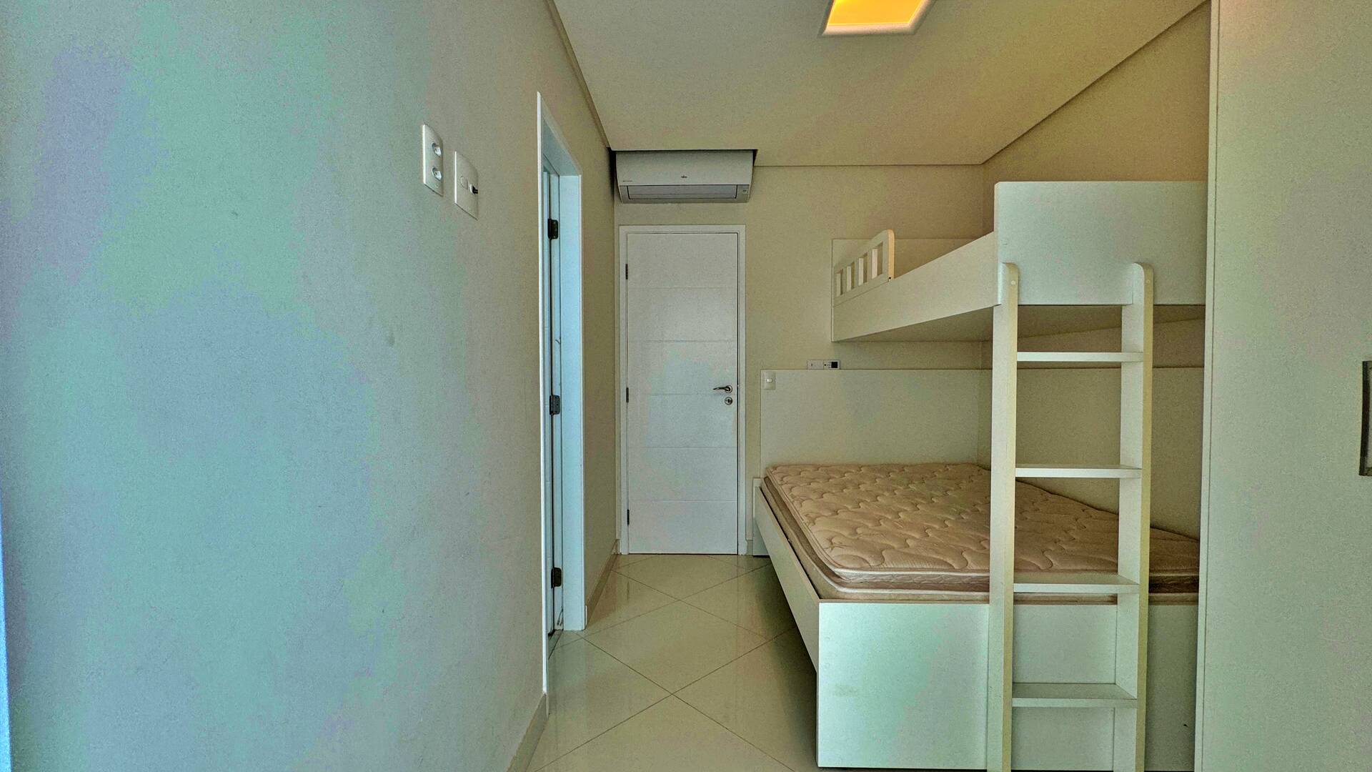 Apartamento à venda com 3 quartos, 141m² - Foto 20