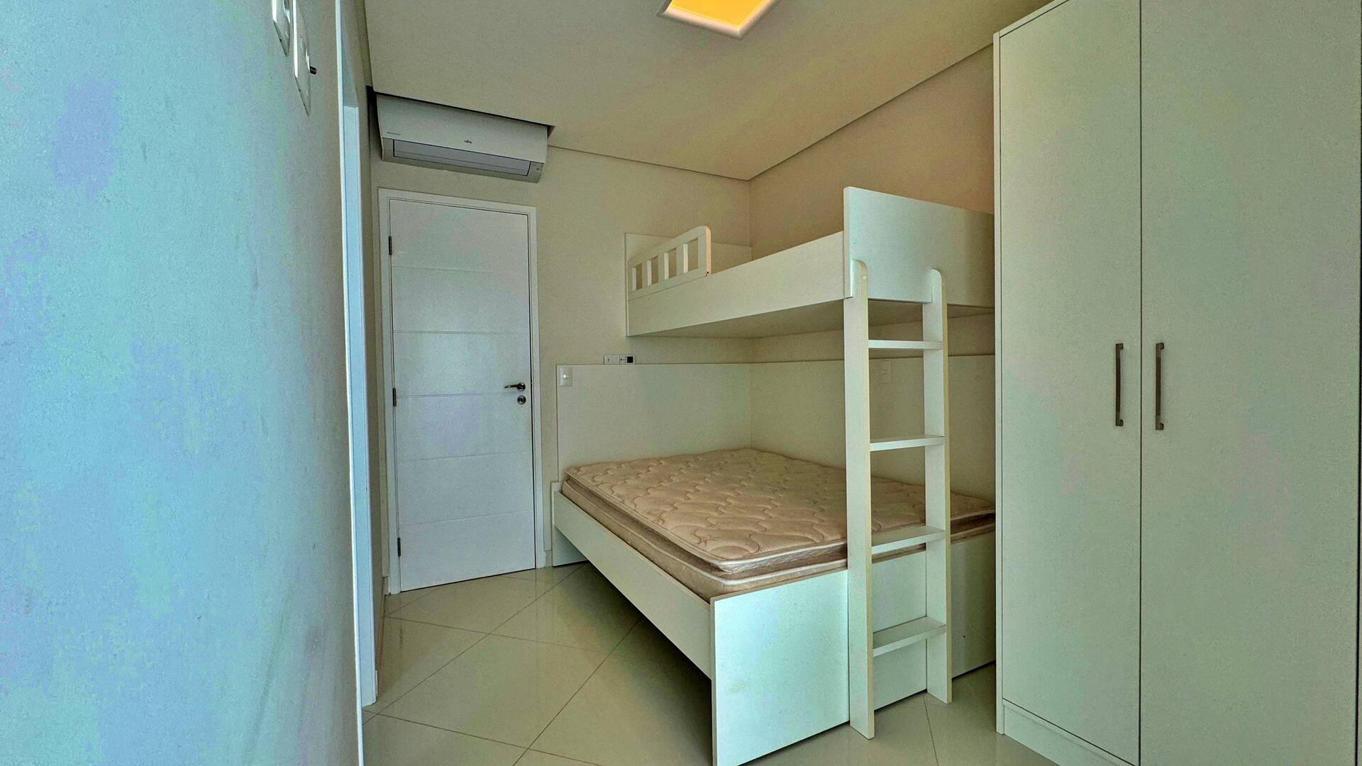 Apartamento à venda com 3 quartos, 141m² - Foto 21