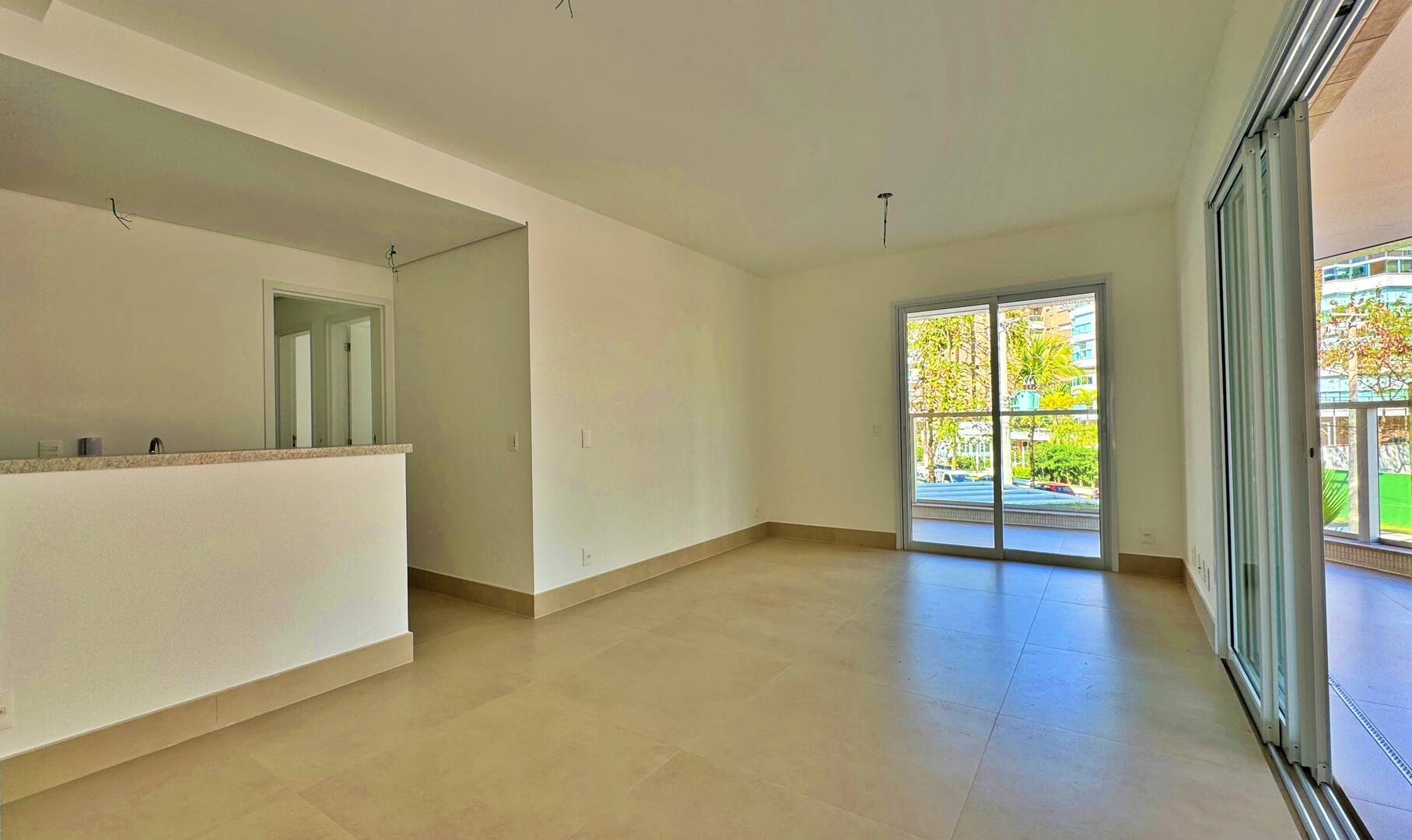 Apartamento à venda com 3 quartos, 127m² - Foto 4