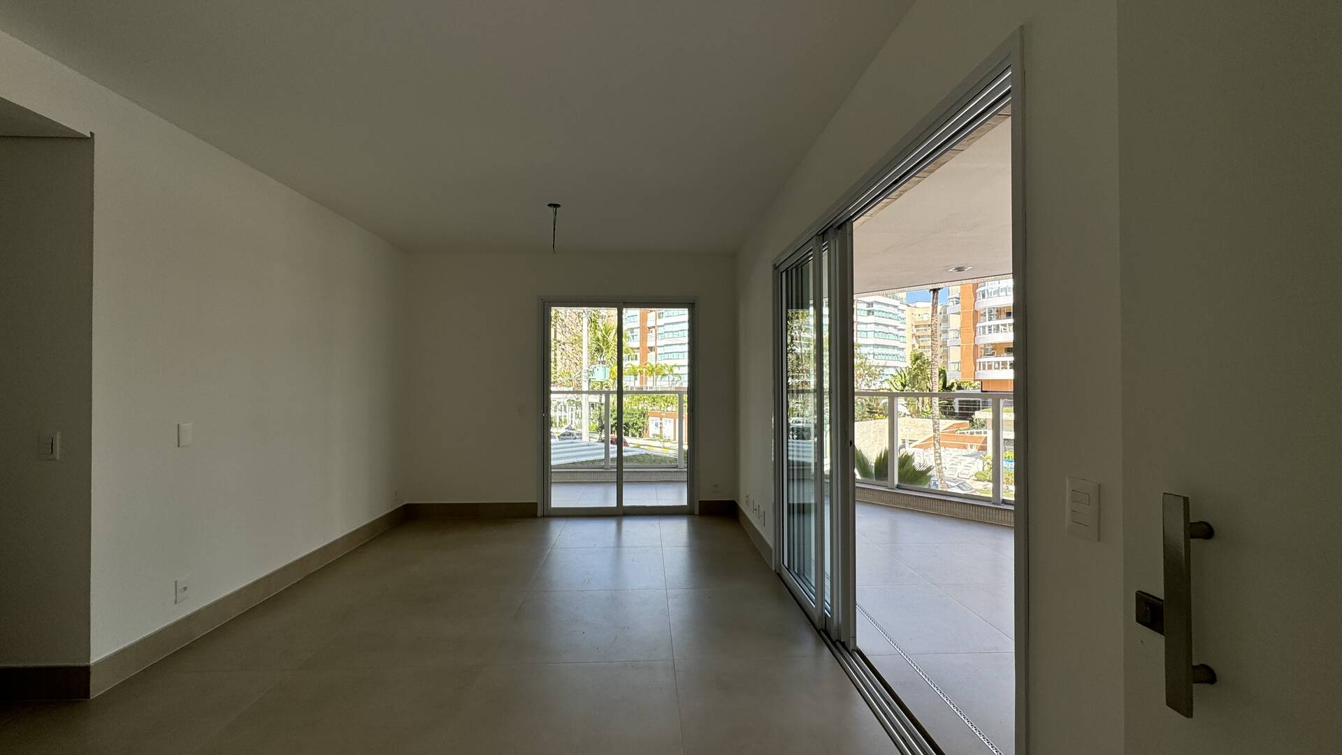 Apartamento à venda com 3 quartos, 127m² - Foto 5