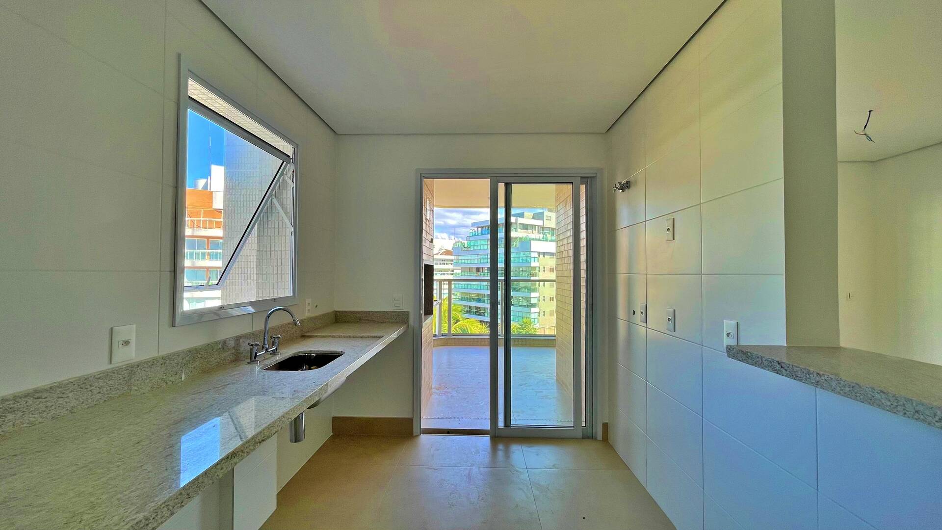 Apartamento à venda com 3 quartos, 134m² - Foto 7