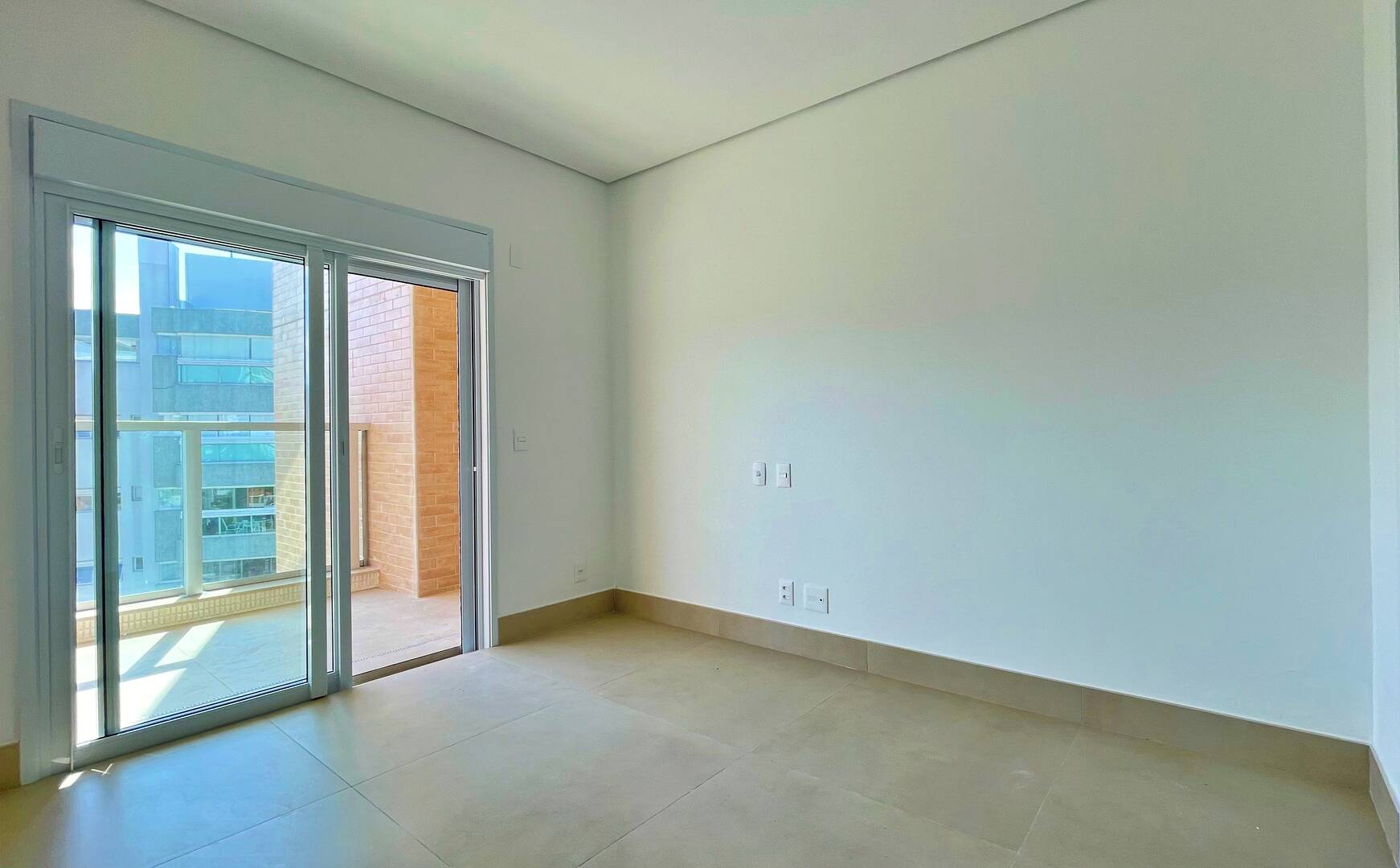 Apartamento à venda com 3 quartos, 134m² - Foto 17