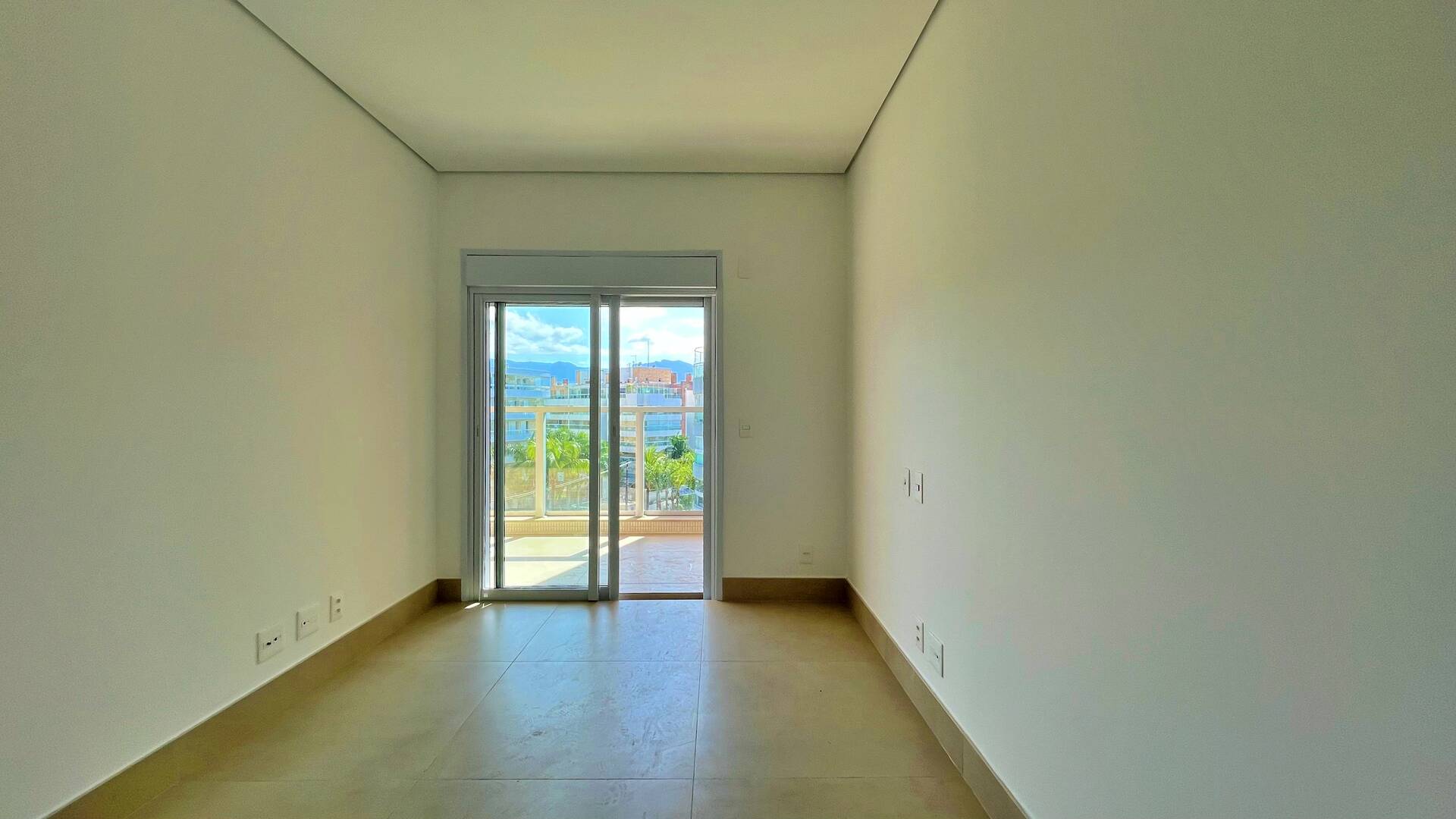 Apartamento à venda com 3 quartos, 134m² - Foto 18