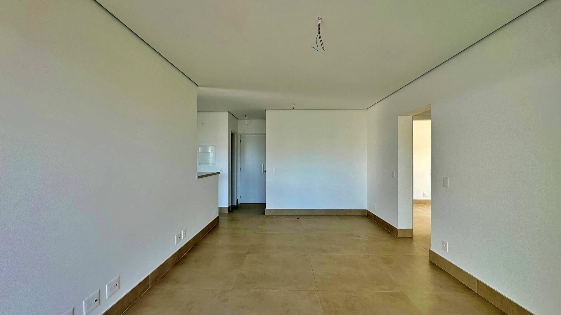 Apartamento à venda com 3 quartos, 134m² - Foto 4