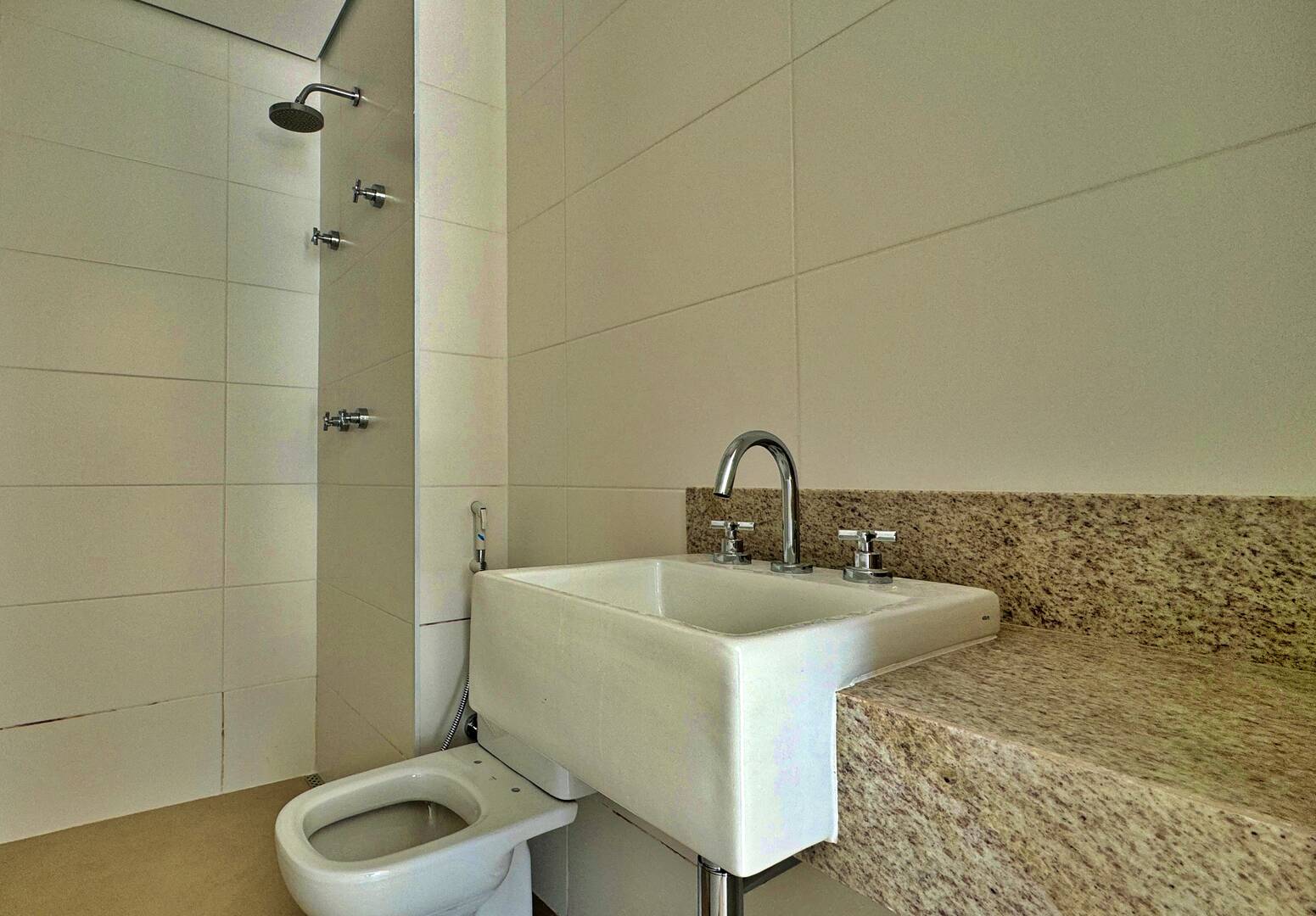 Apartamento à venda com 3 quartos, 134m² - Foto 22