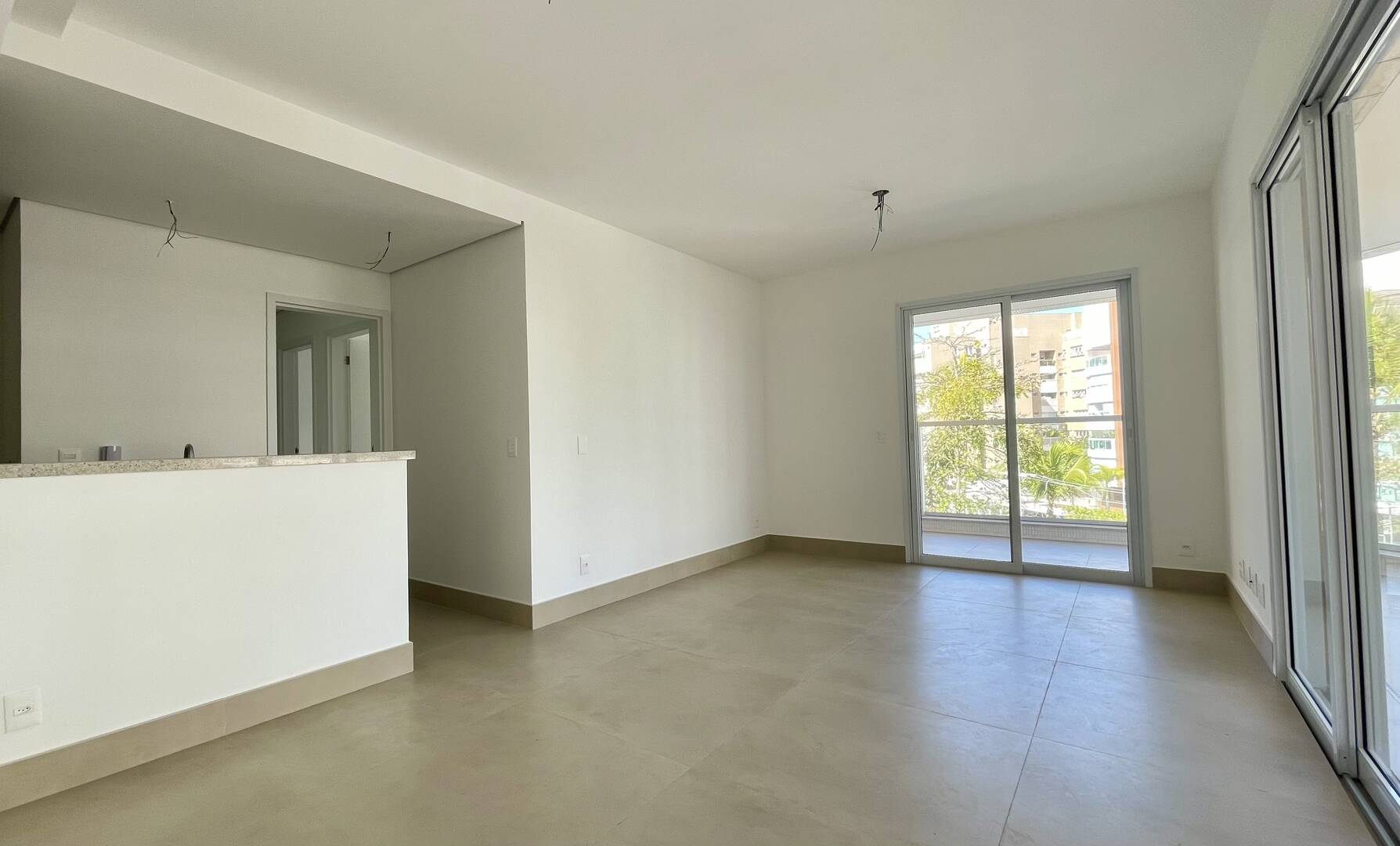 Apartamento à venda com 3 quartos, 127m² - Foto 11