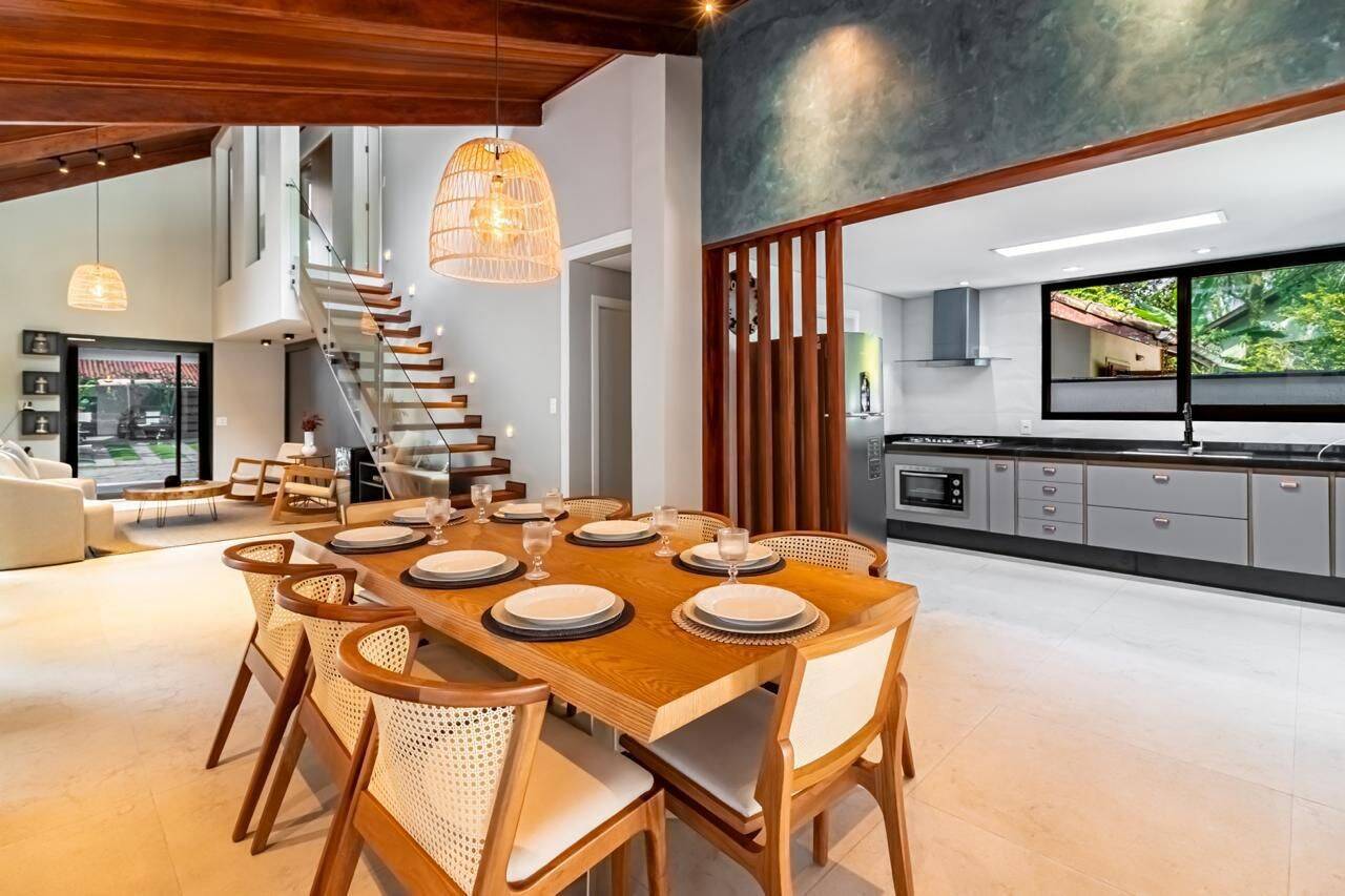 Casa à venda com 4 quartos, 305m² - Foto 9