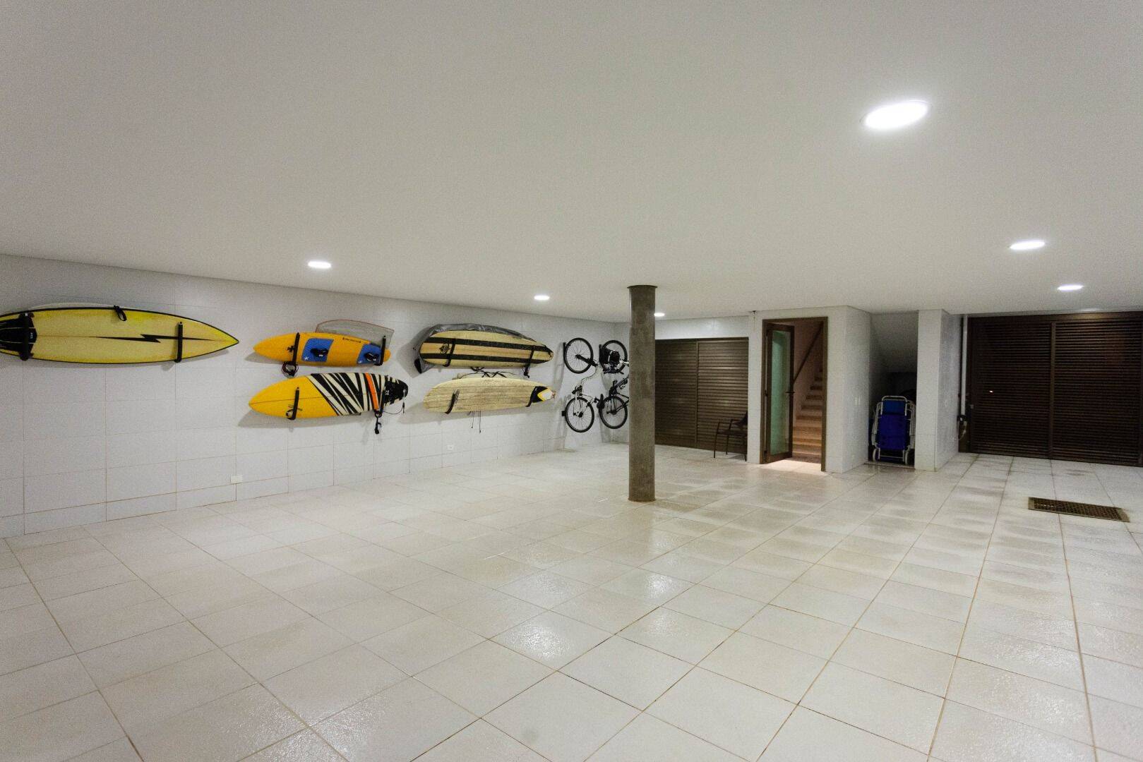 Casa à venda com 6 quartos, 450m² - Foto 73