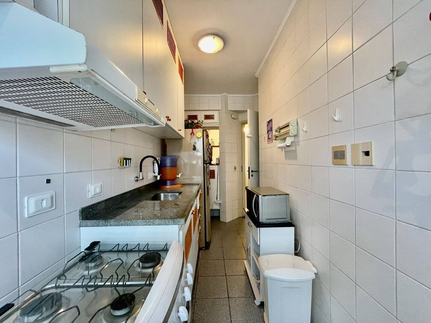 Apartamento à venda com 2 quartos, 75m² - Foto 8