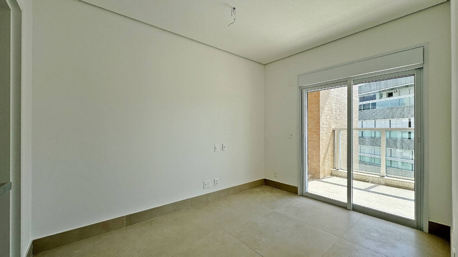 Apartamento à venda com 3 quartos, 134m² - Foto 11