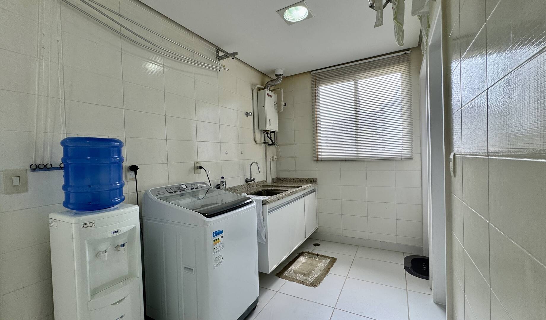 Apartamento à venda com 3 quartos, 181m² - Foto 6