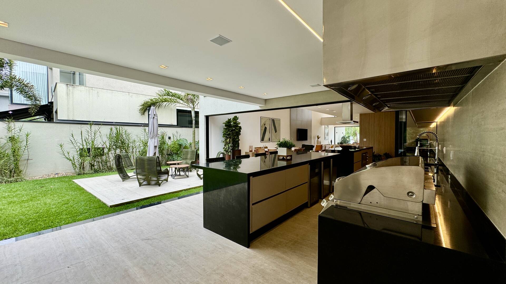 Casa à venda com 6 quartos, 563m² - Foto 35