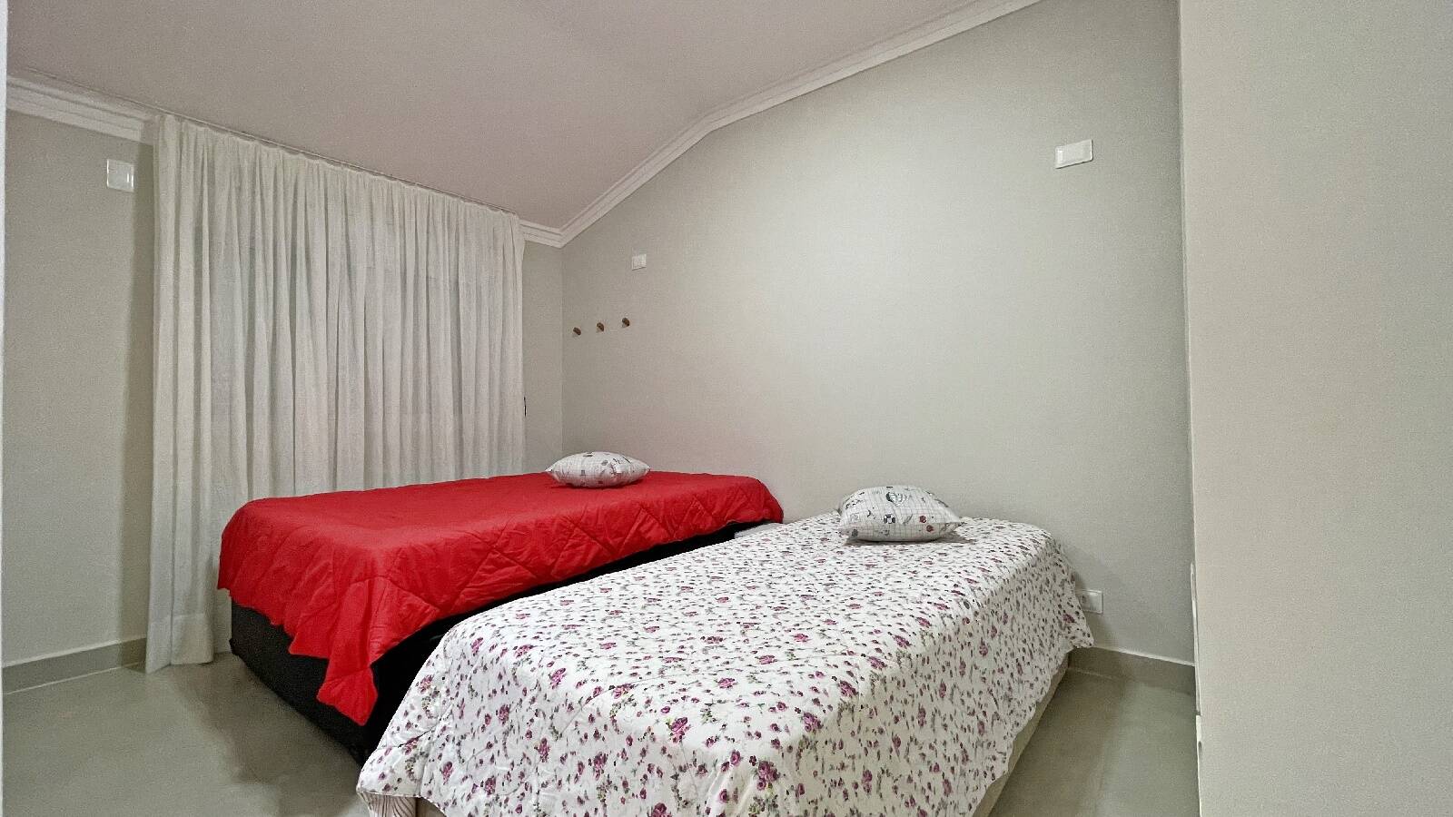 Casa à venda com 6 quartos, 270m² - Foto 40