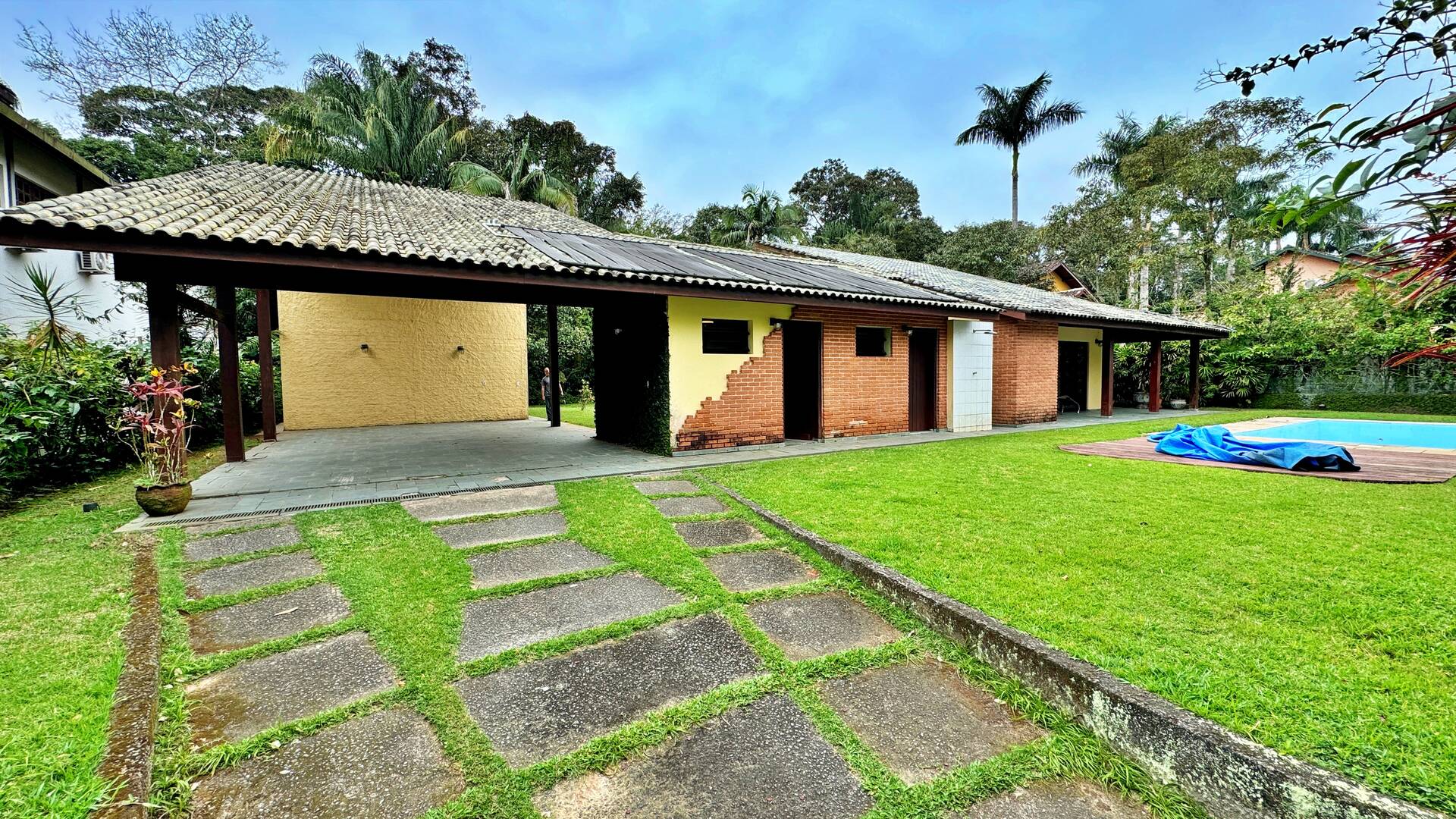 Casa à venda com 5 quartos, 489m² - Foto 1