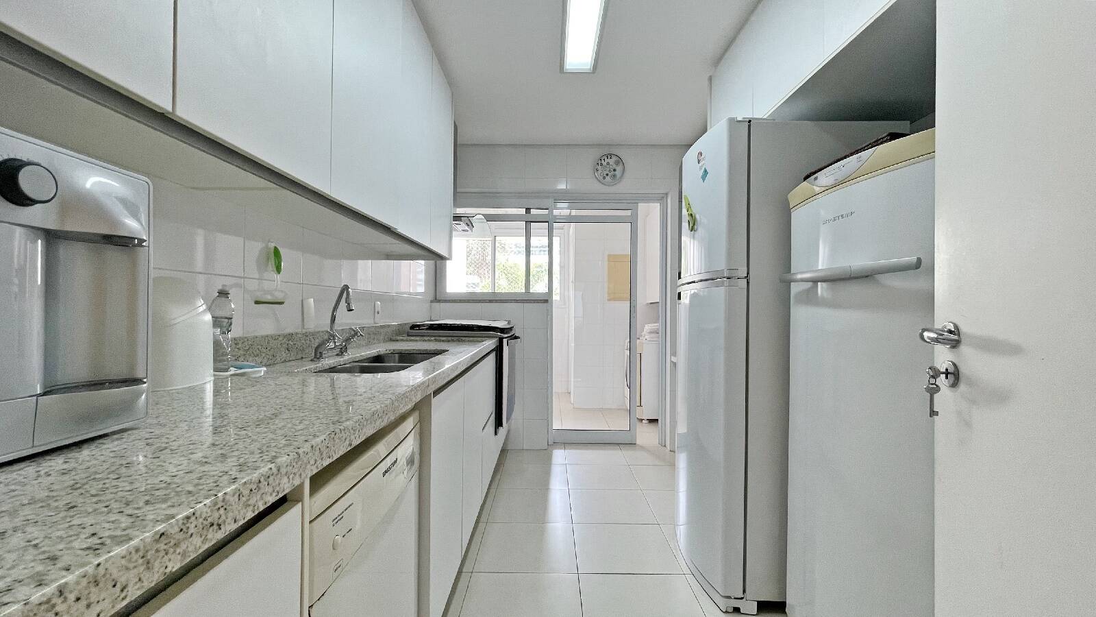 Apartamento à venda com 4 quartos, 208m² - Foto 25