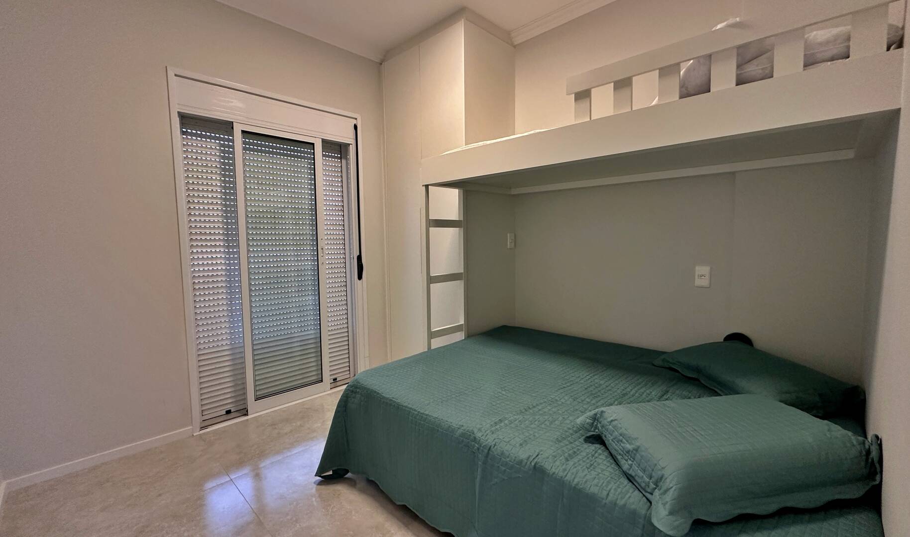 Apartamento à venda com 3 quartos, 87m² - Foto 17