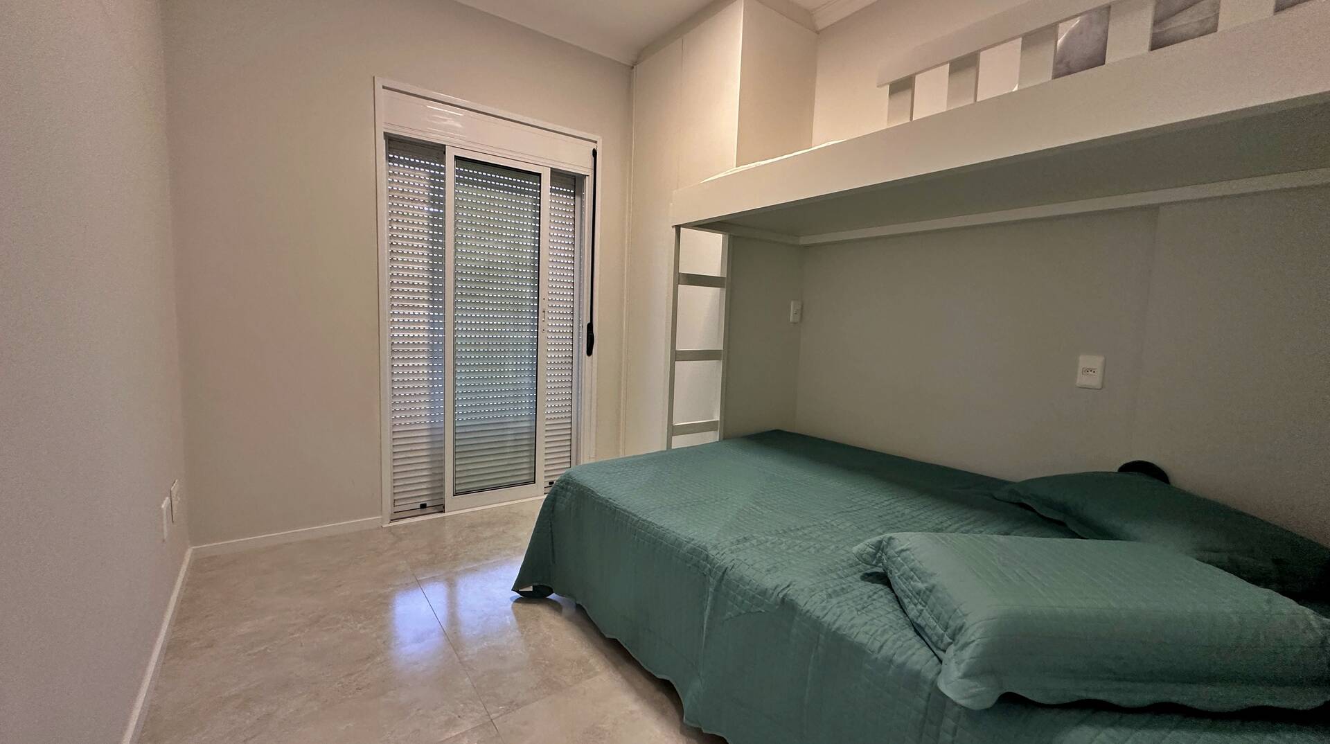 Apartamento à venda com 3 quartos, 87m² - Foto 18