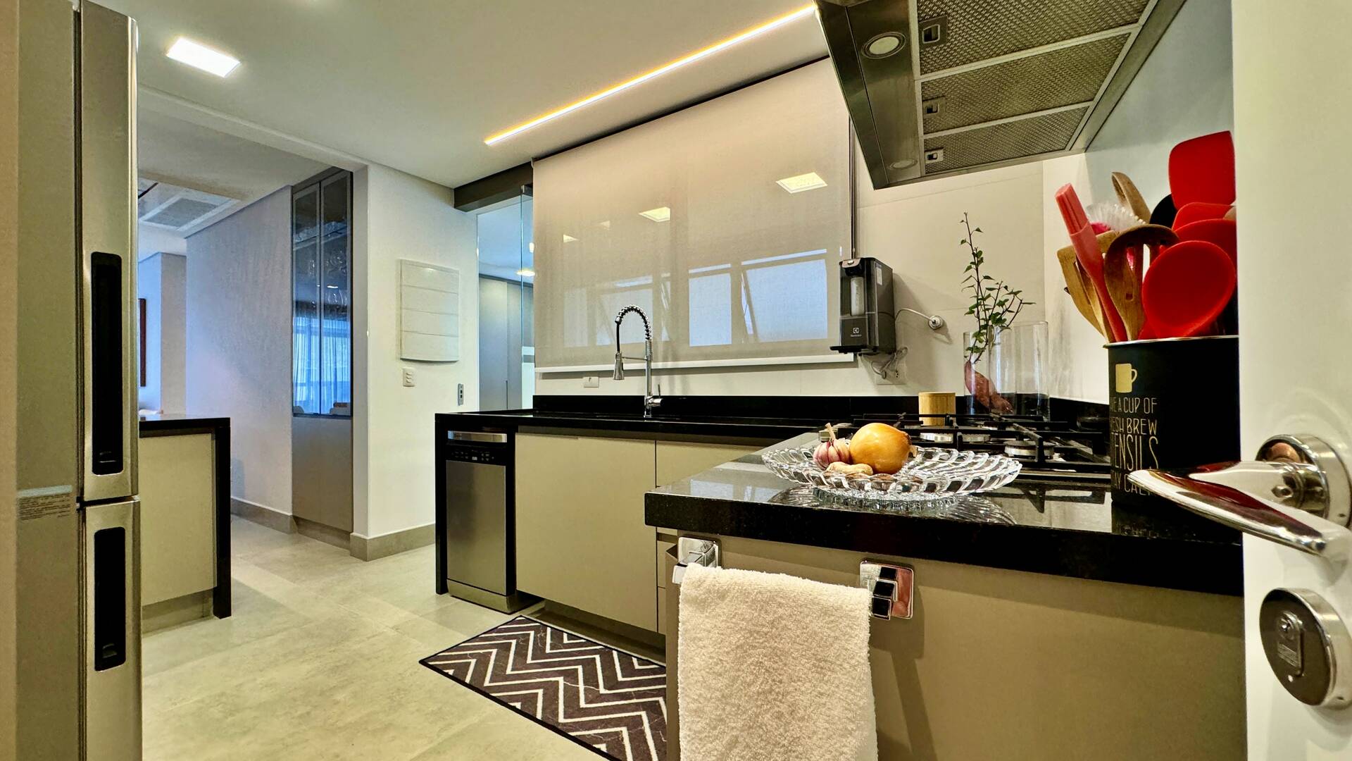 Apartamento à venda com 4 quartos, 153m² - Foto 14