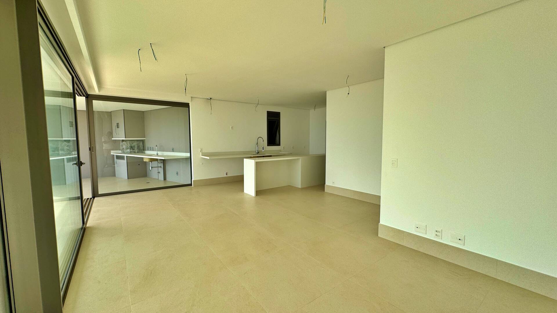 Apartamento à venda com 4 quartos, 202m² - Foto 12