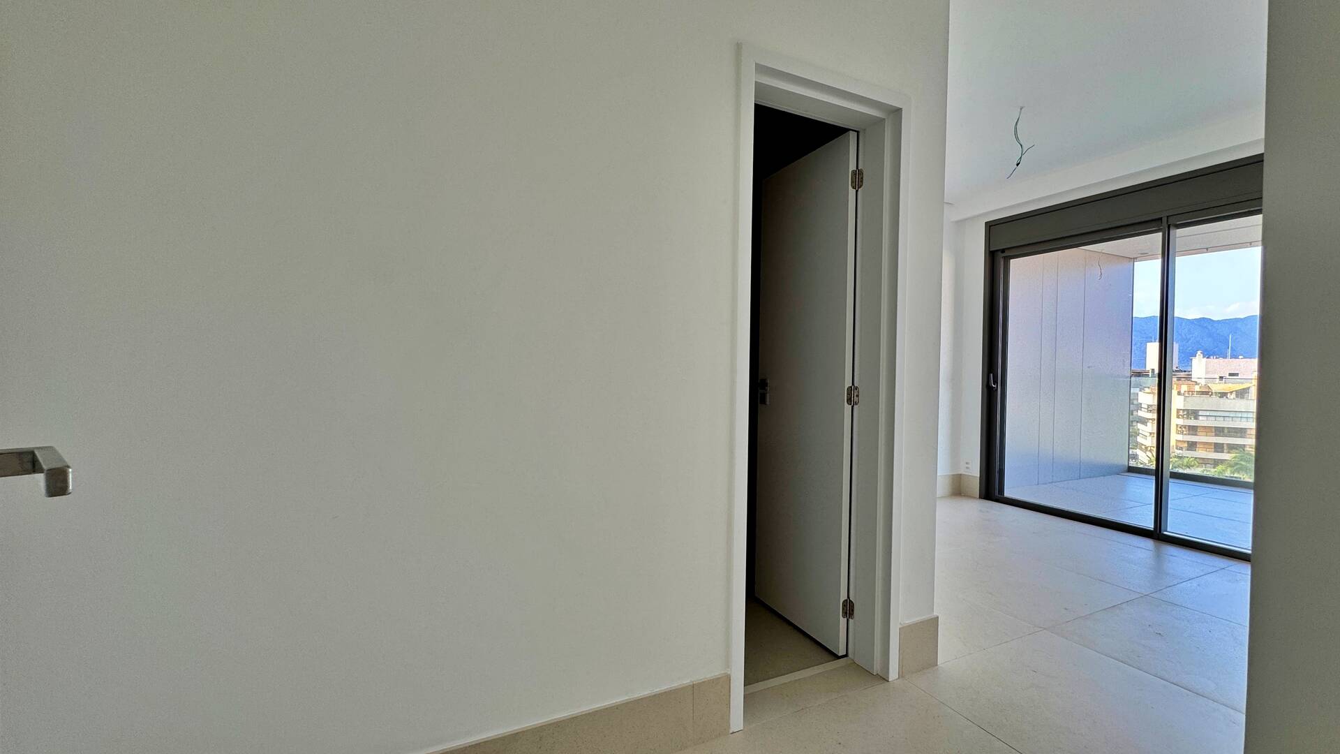 Apartamento à venda com 4 quartos, 202m² - Foto 17