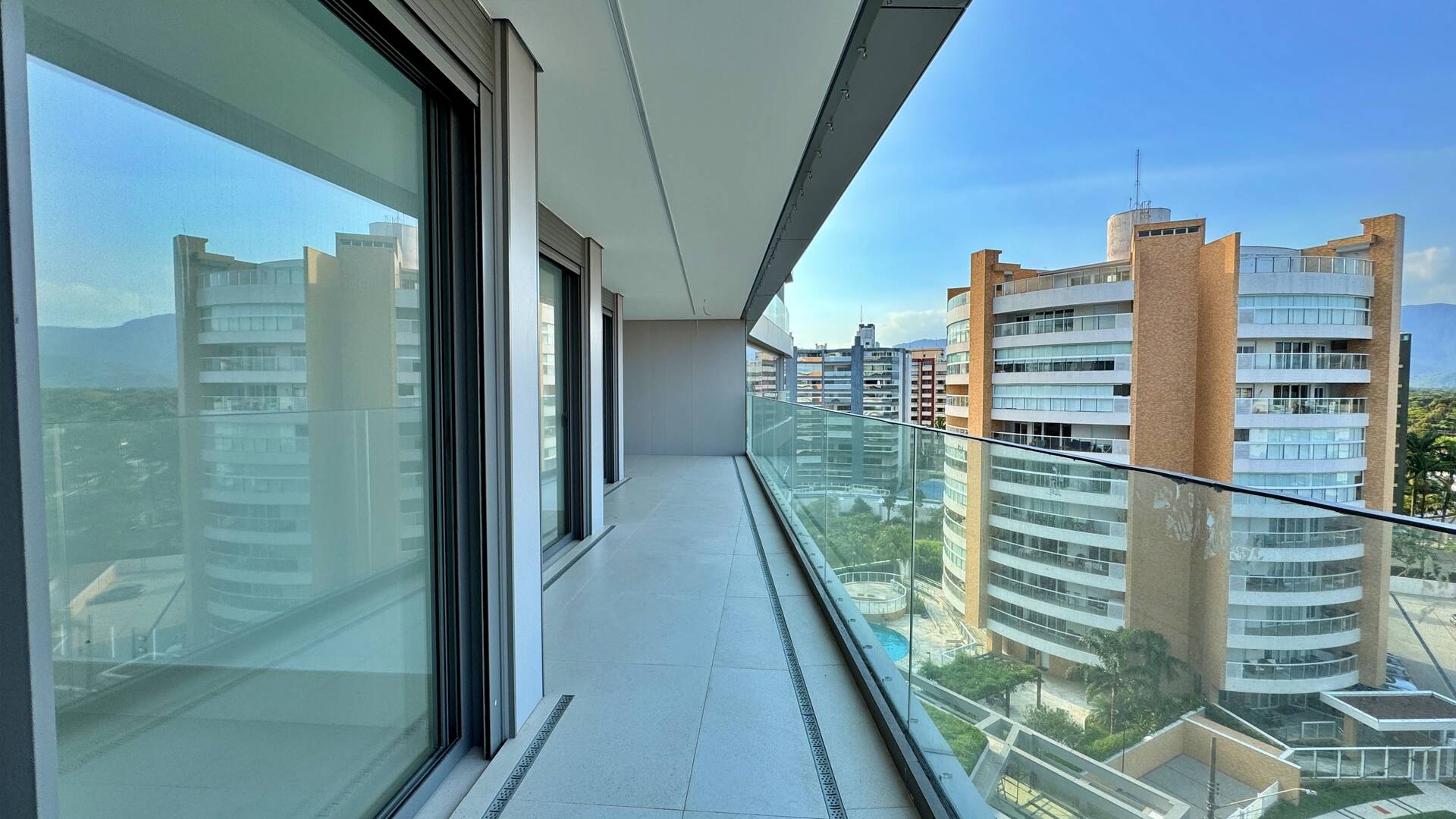 Apartamento à venda com 4 quartos, 202m² - Foto 25