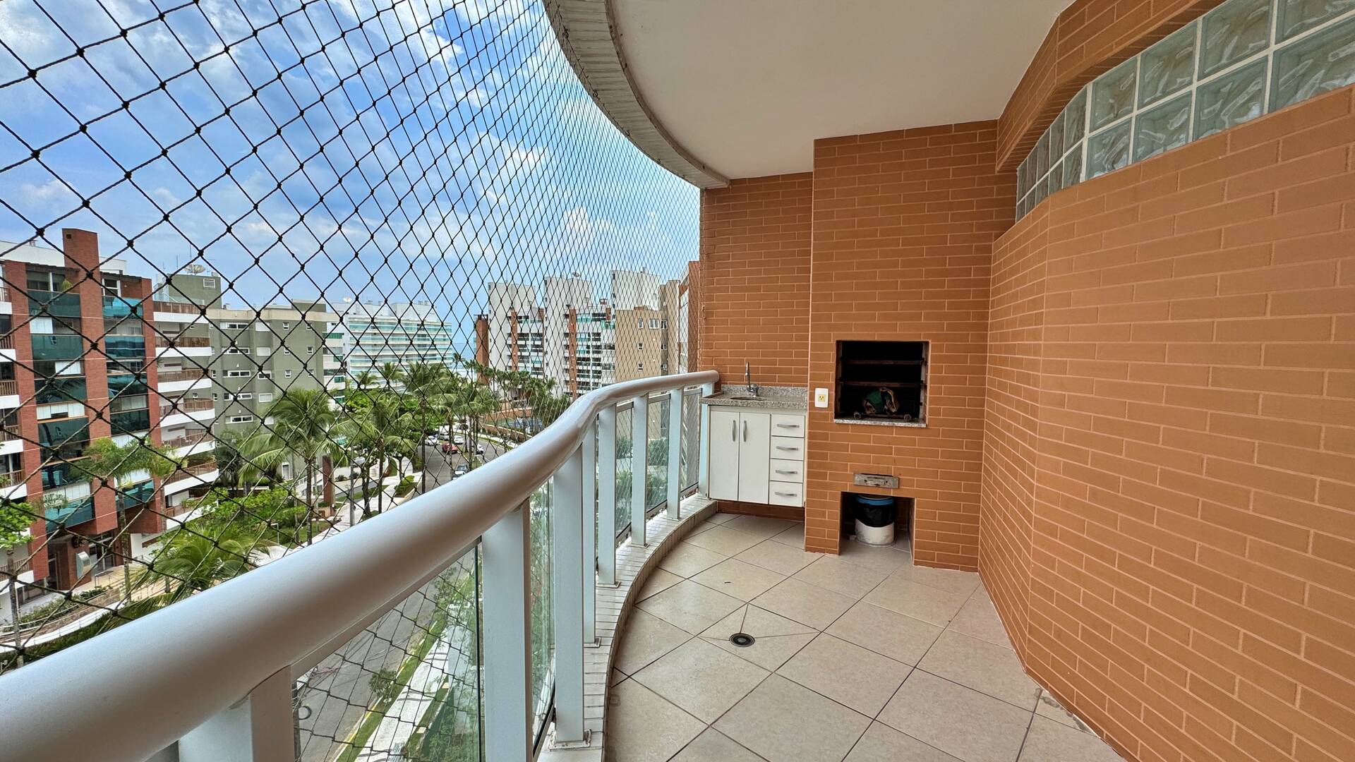 Apartamento à venda com 2 quartos, 68m² - Foto 7