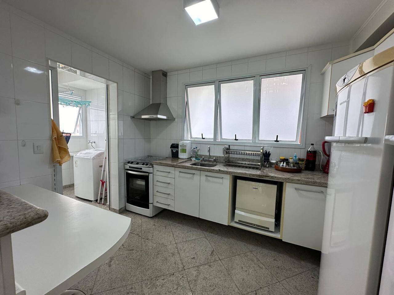 Apartamento à venda com 4 quartos, 132m² - Foto 6