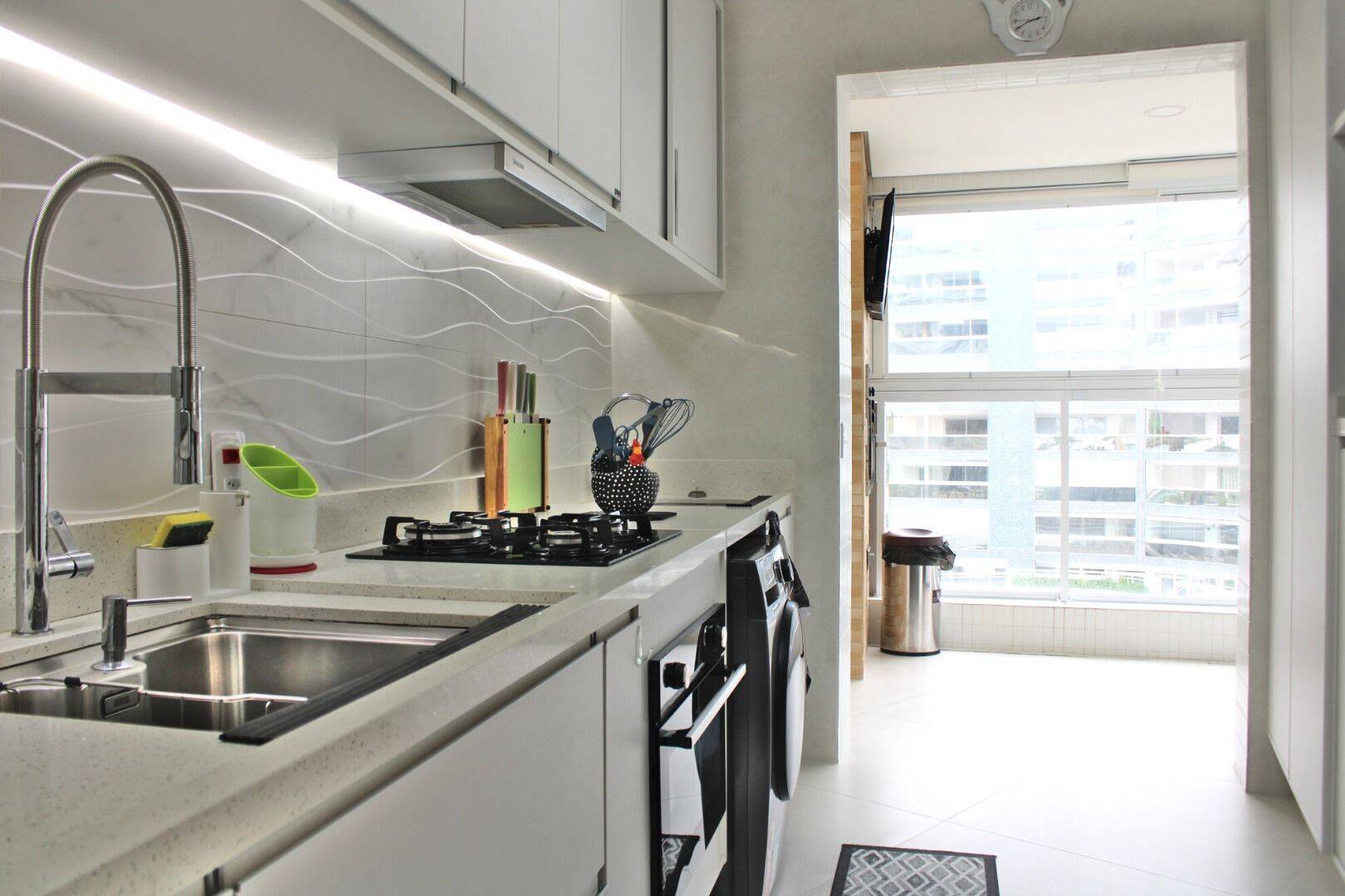 Apartamento à venda com 2 quartos, 85m² - Foto 28