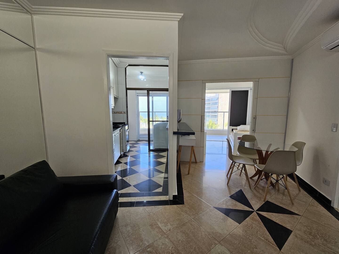 Apartamento à venda com 2 quartos, 79m² - Foto 11