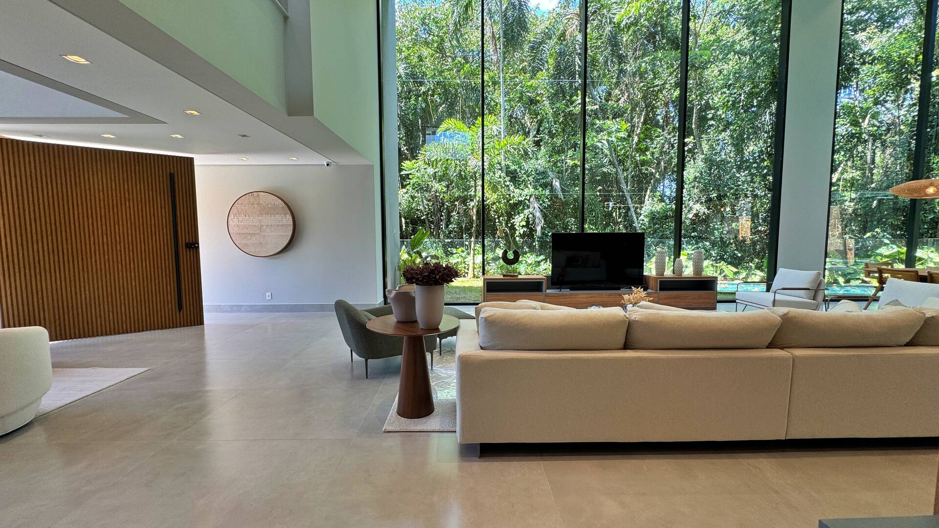 Casa à venda com 6 quartos, 650m² - Foto 9