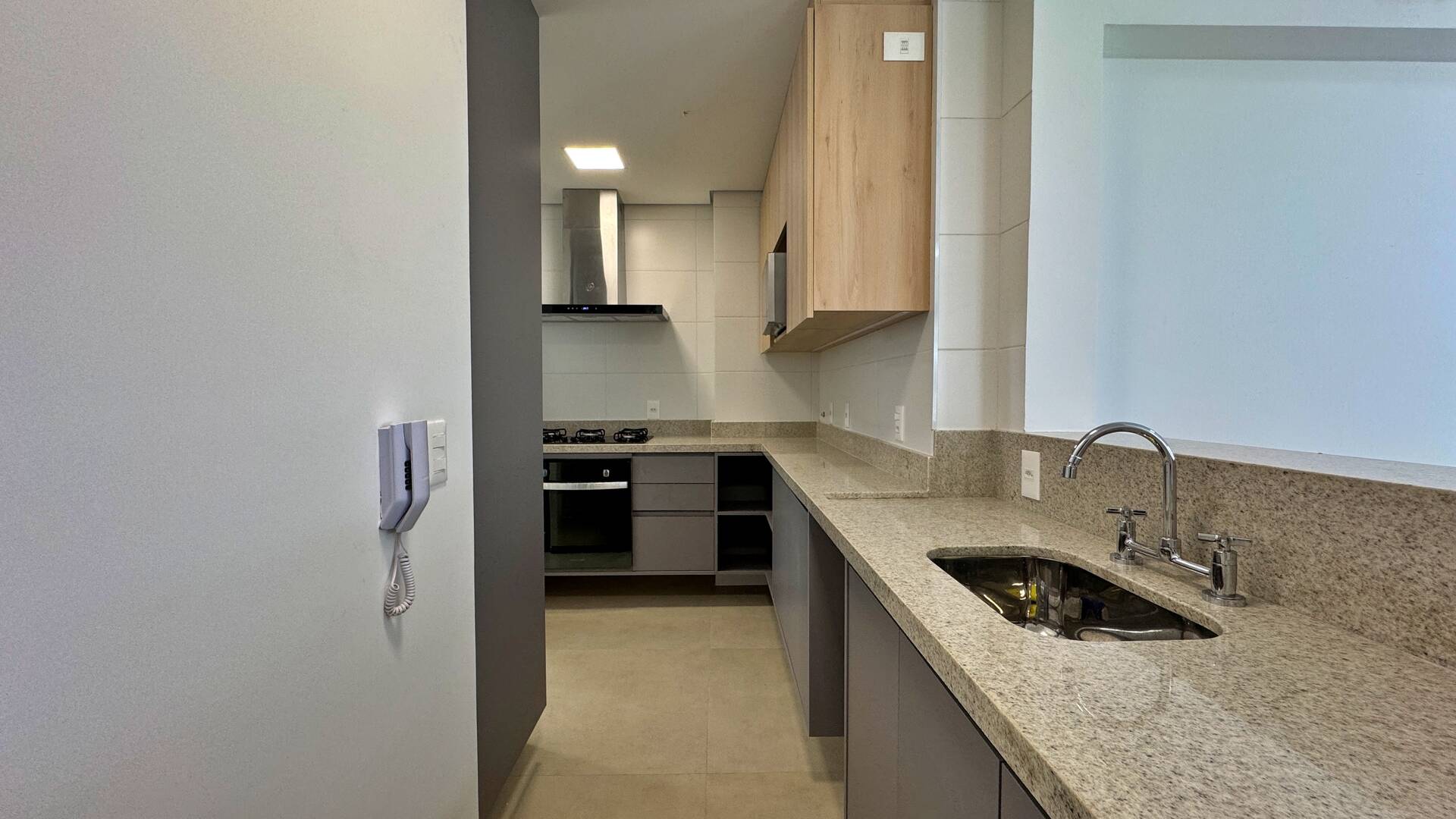 Apartamento à venda com 3 quartos, 127m² - Foto 18